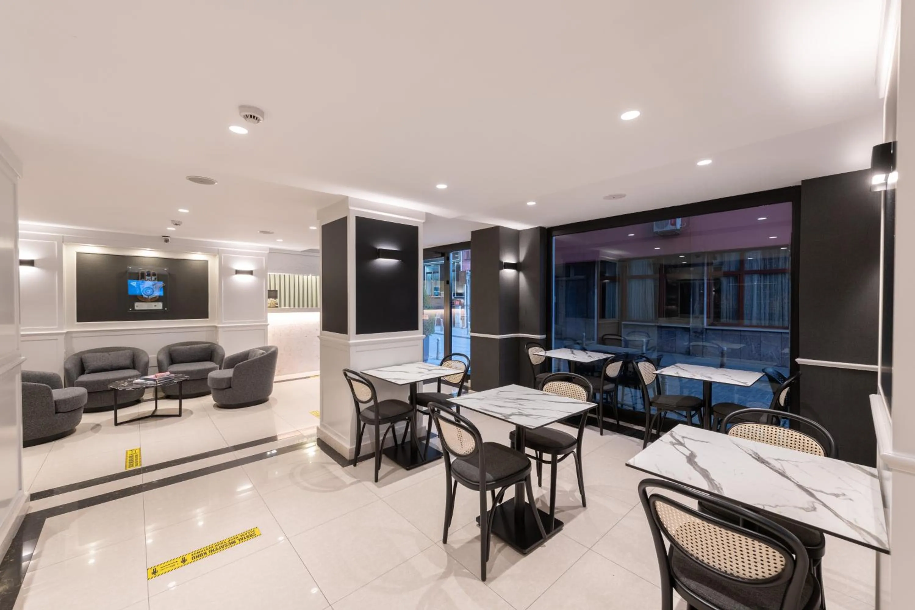 Restaurant/places to eat in Dream Bosphorus Hotel