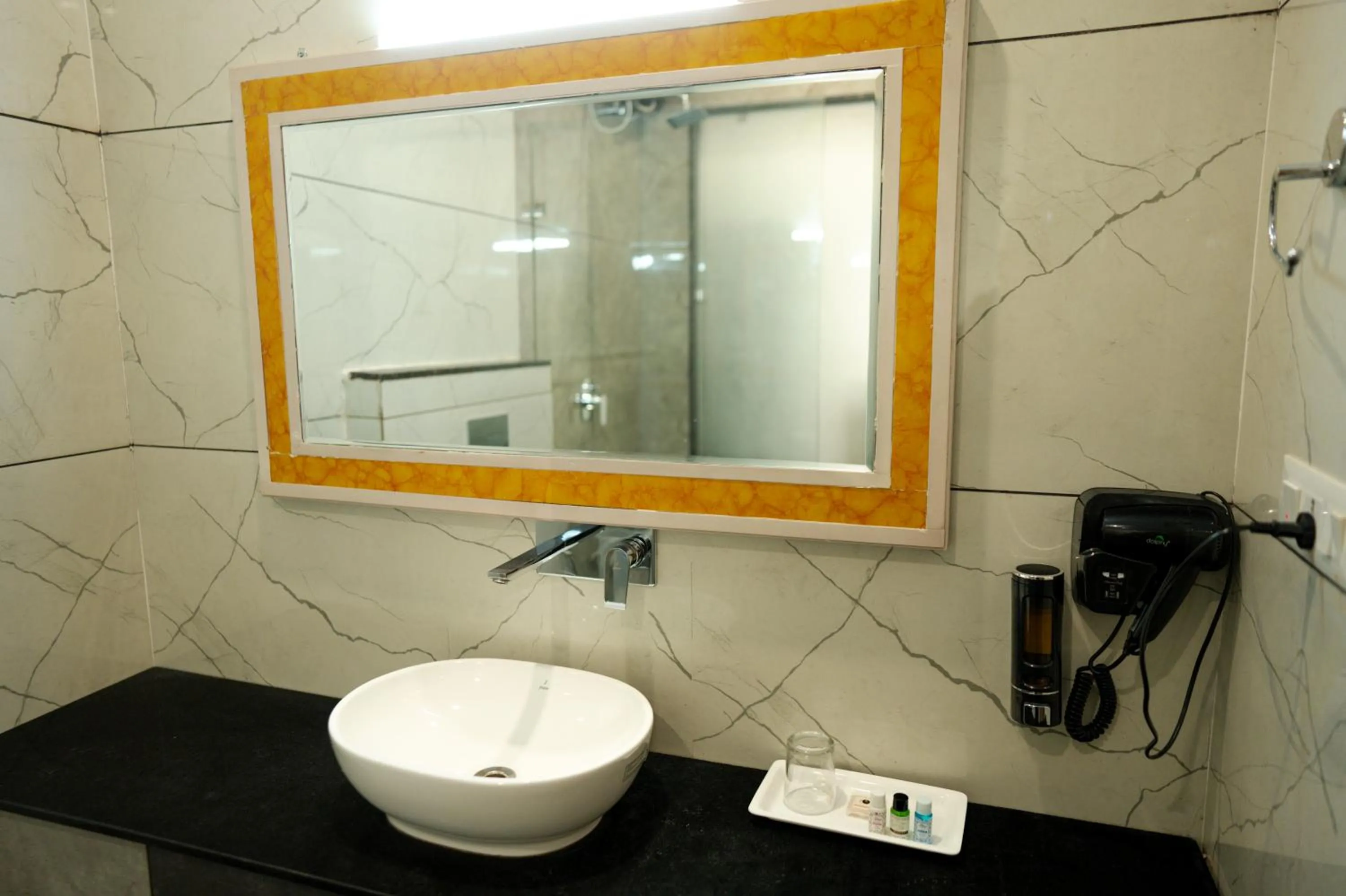 Bathroom in Hotel Vasdaa Grand