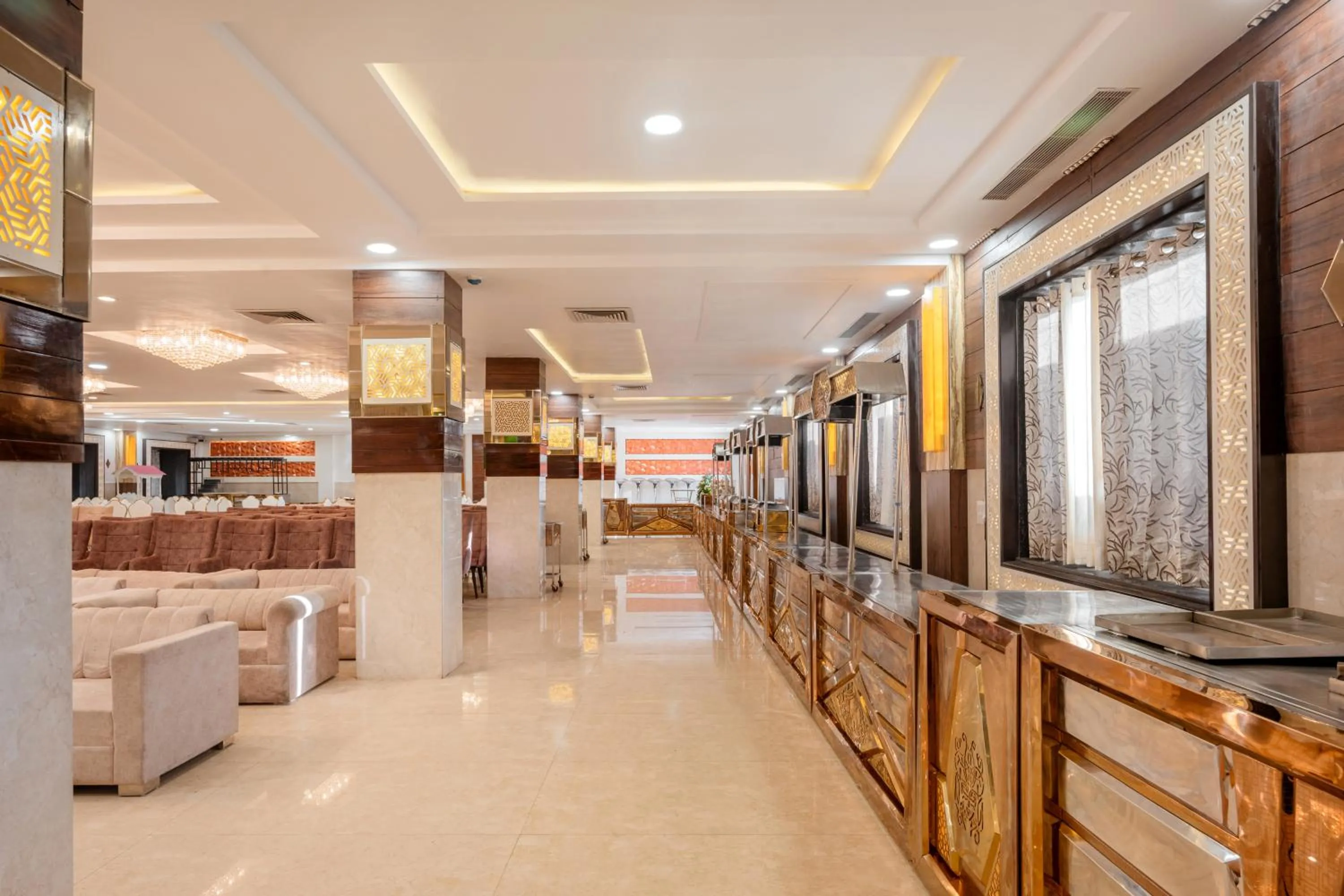Banquet/Function facilities in Hotel Vasdaa Grand