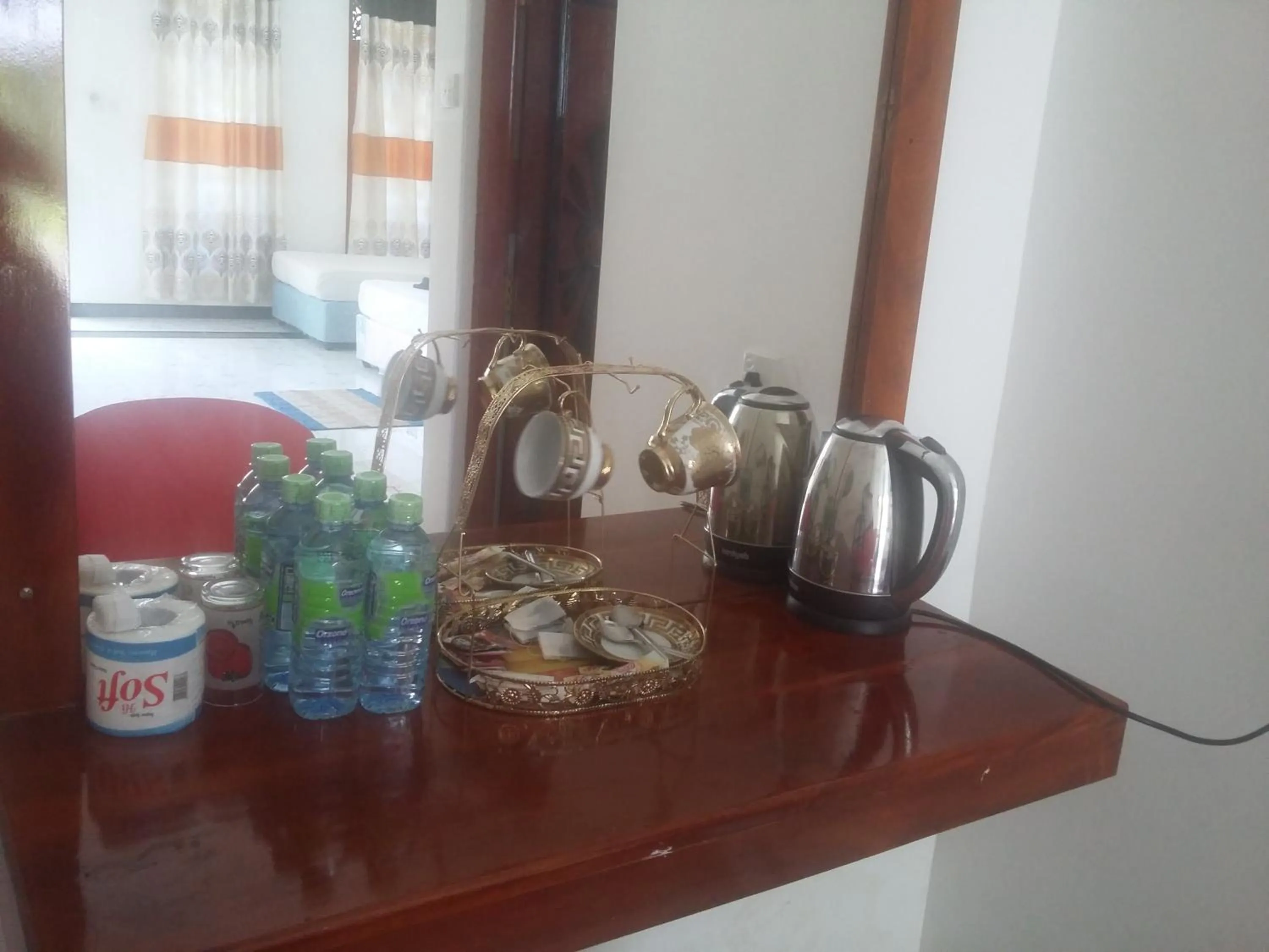Non alcoholic drinks in Peacock Reach Hotel