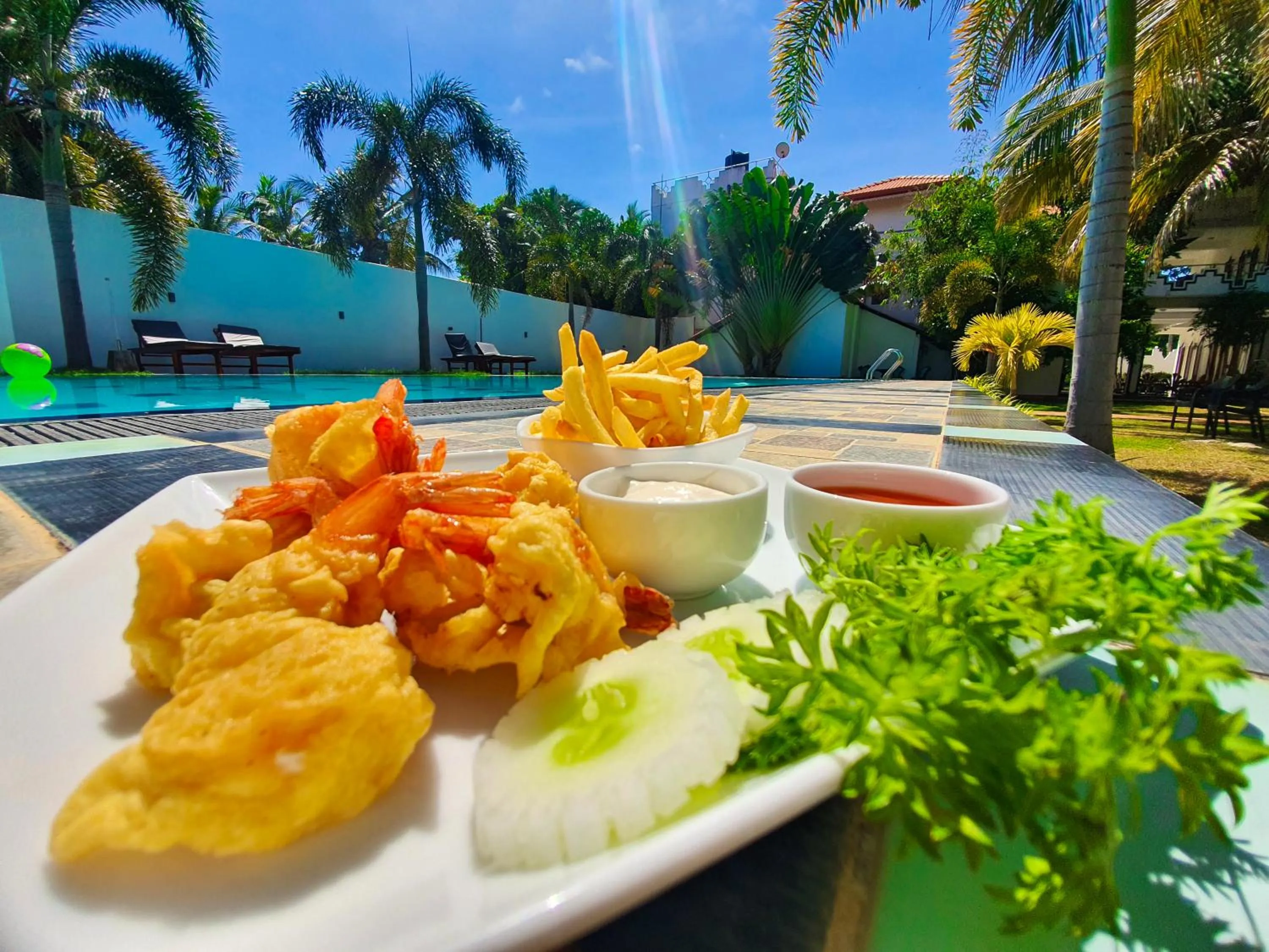 Food and drinks in Peacock Reach Hotel