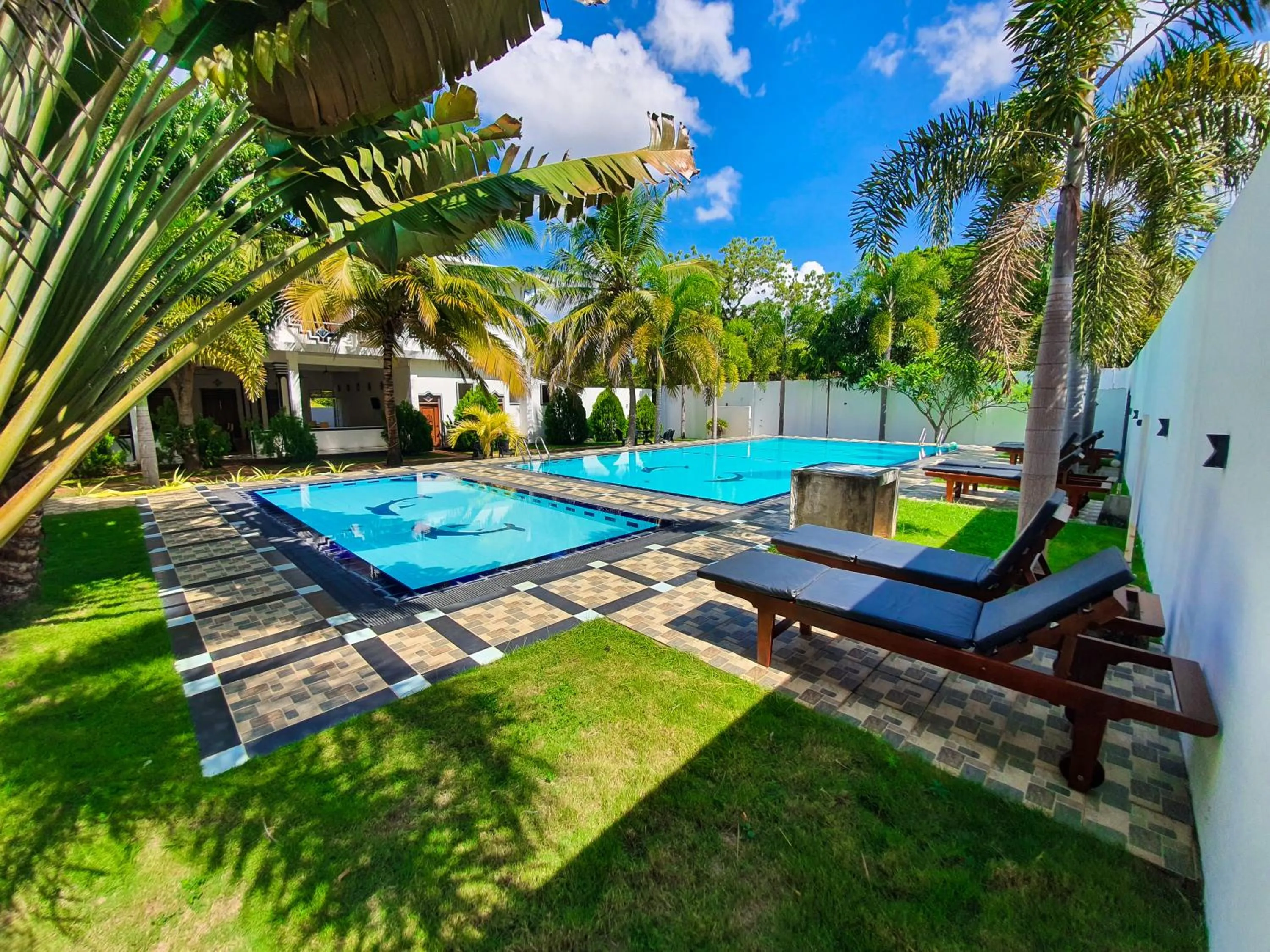 Property building in Peacock Reach Hotel