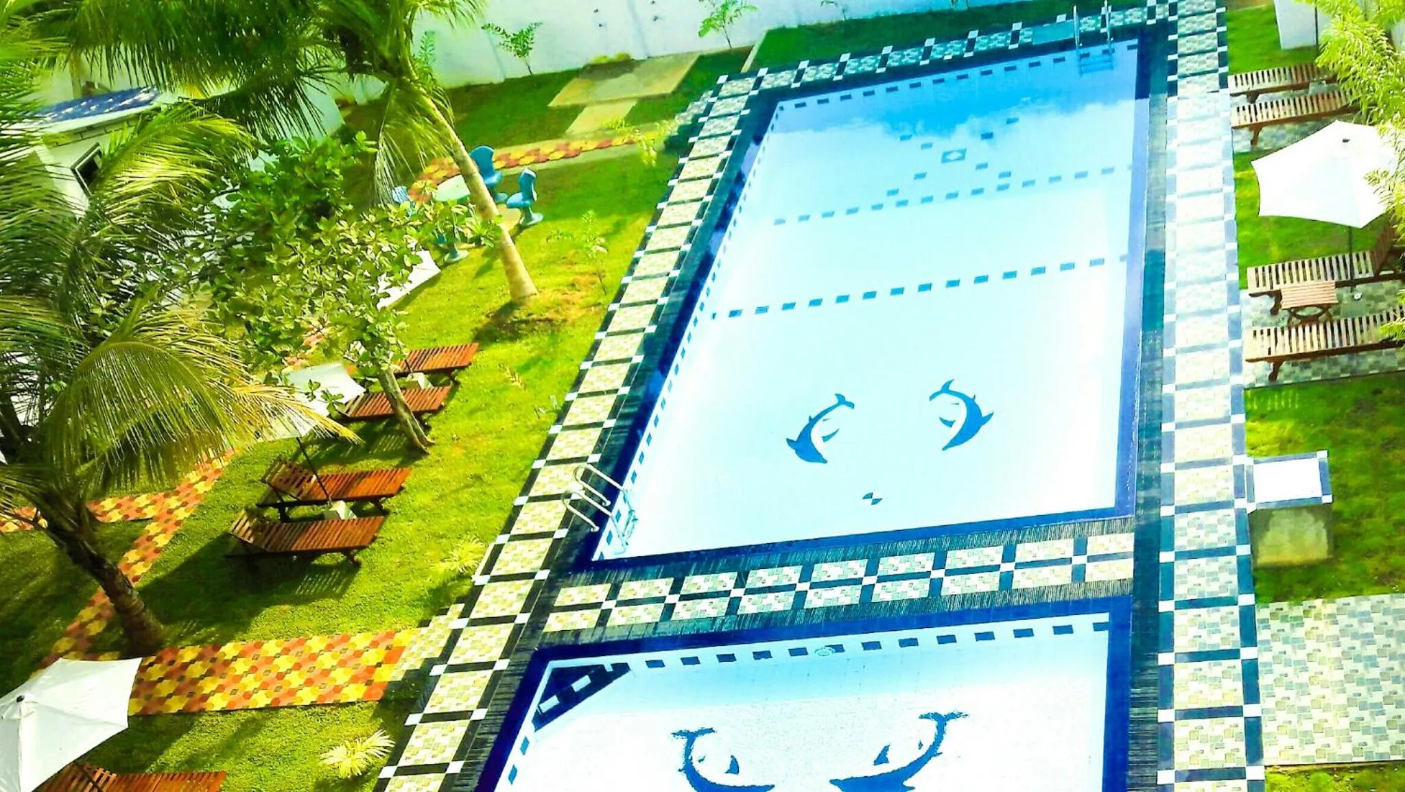 Pool view in Peacock Reach Hotel