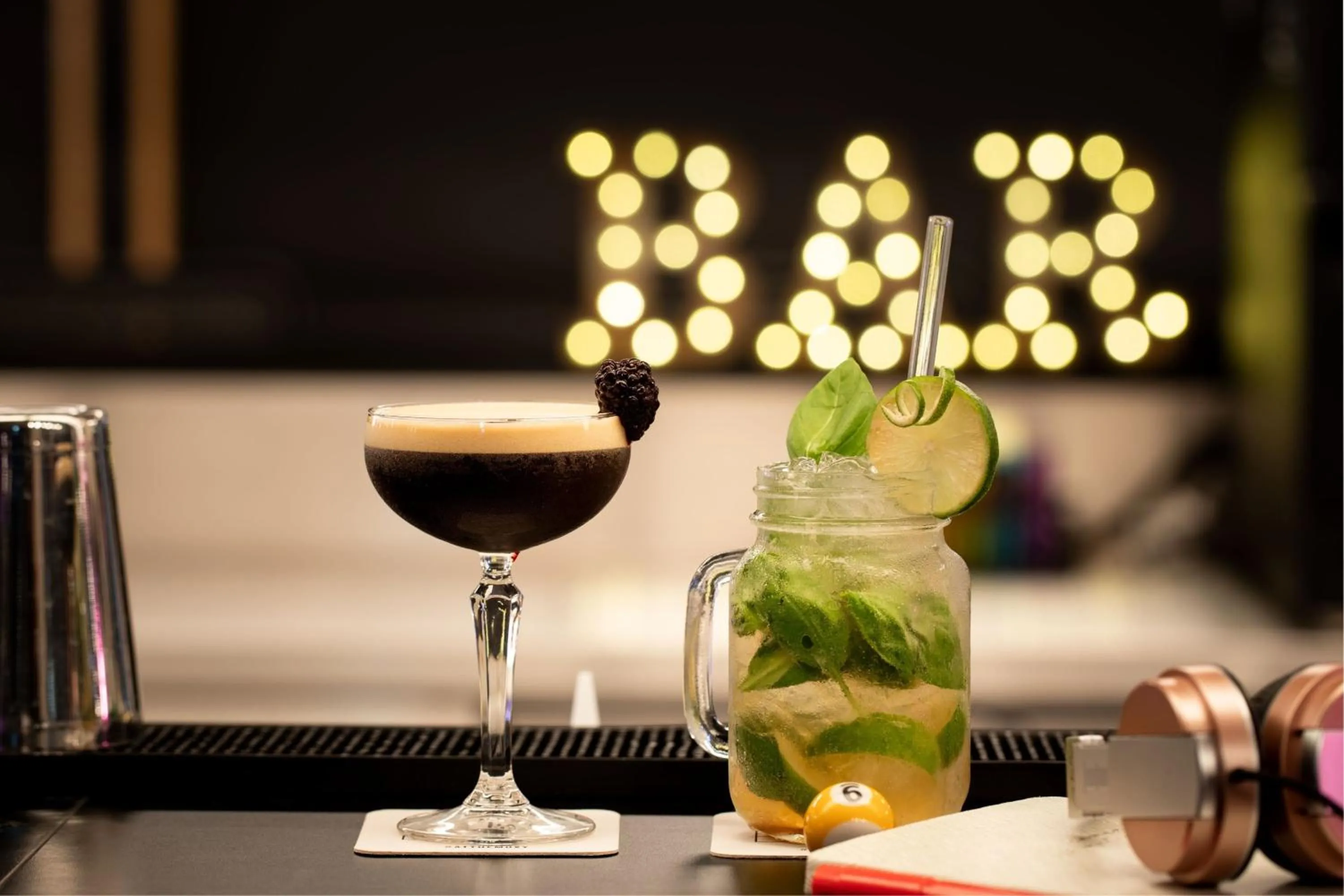 Lounge or bar in Moxy Wuerzburg