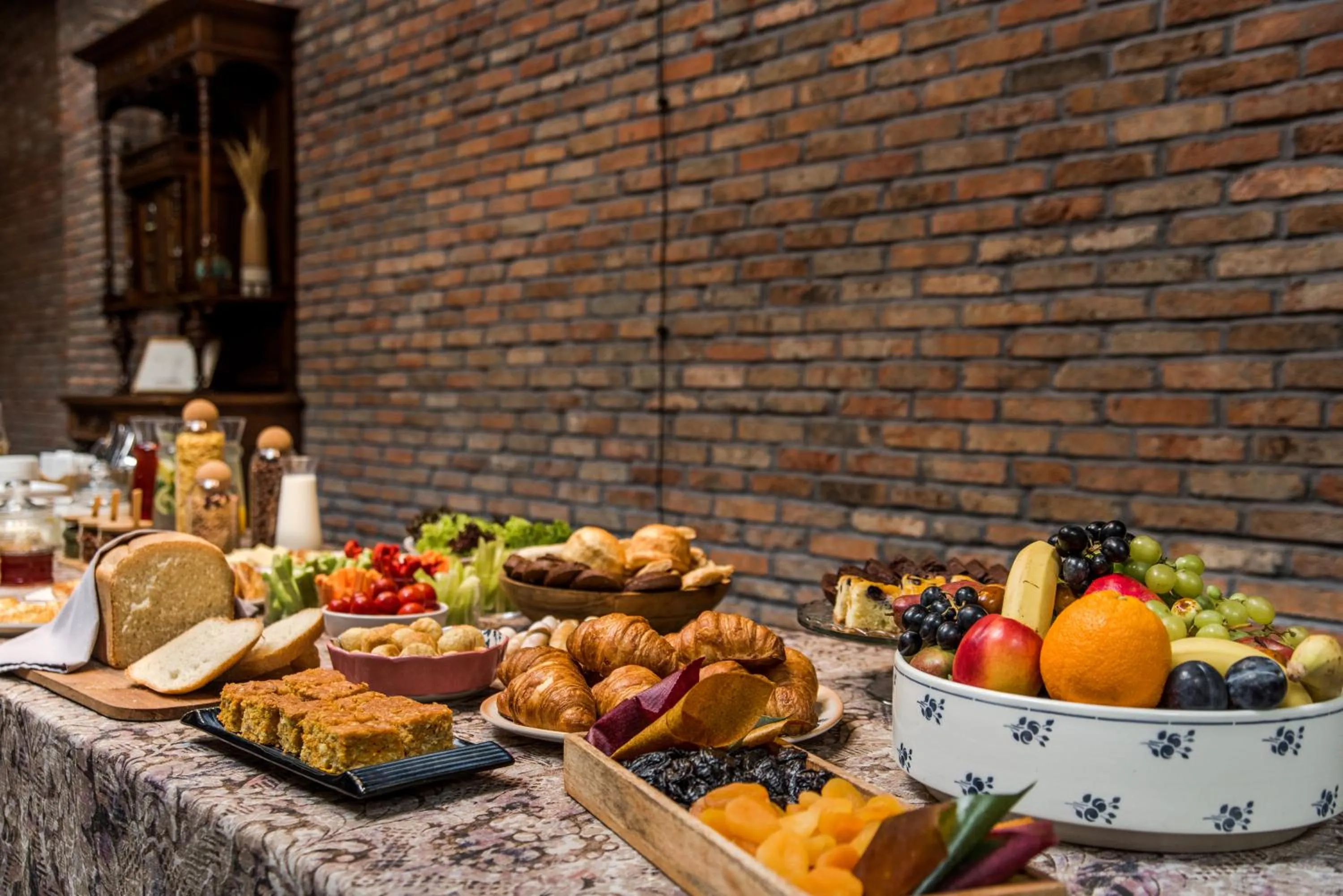 Breakfast in Makmani Boutique Hotel by DNT Group