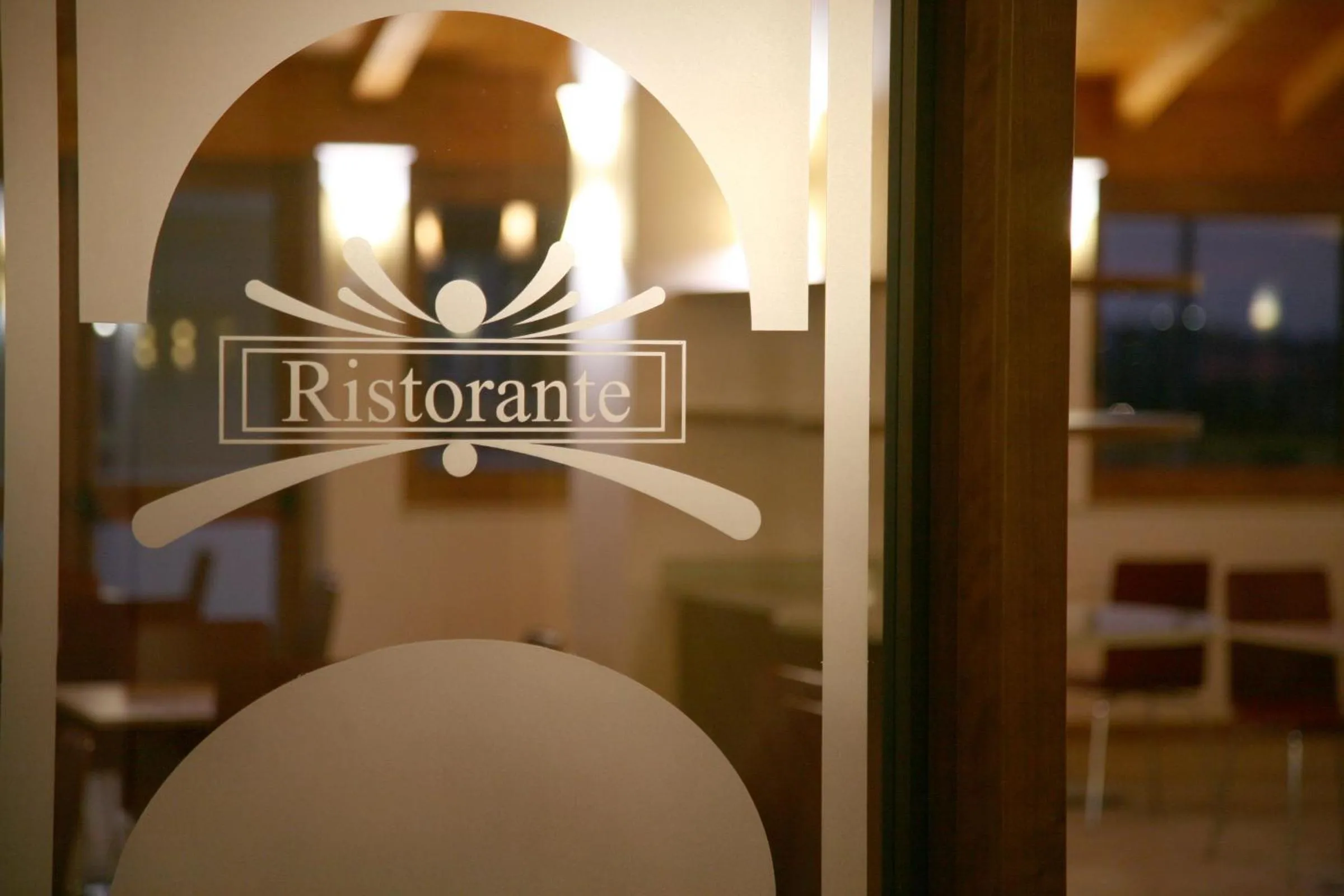 Restaurant/places to eat in Forte Hotel