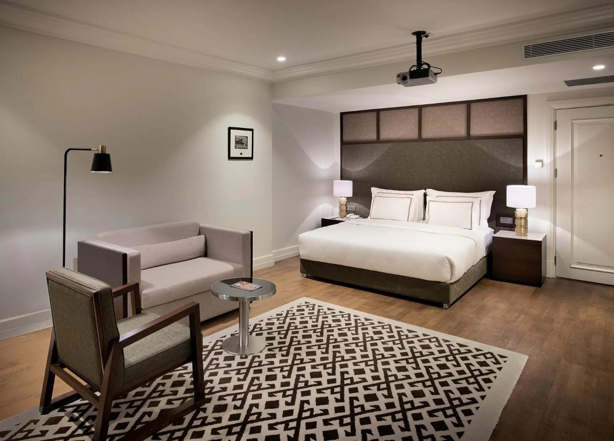 Photo of the whole room, Bed in The Stay Boulevard Nisantasi