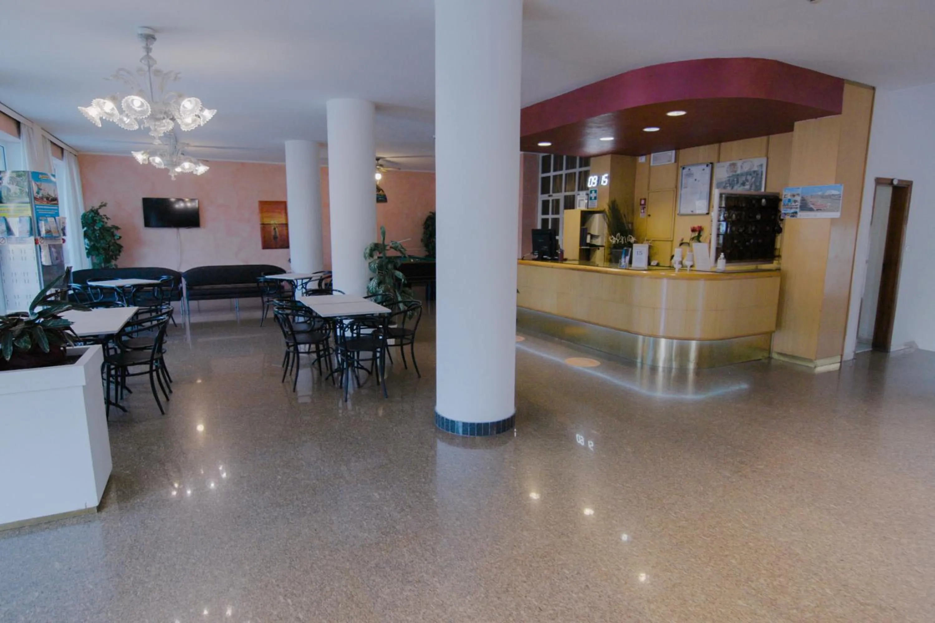 Lobby or reception in Hotel Beverly