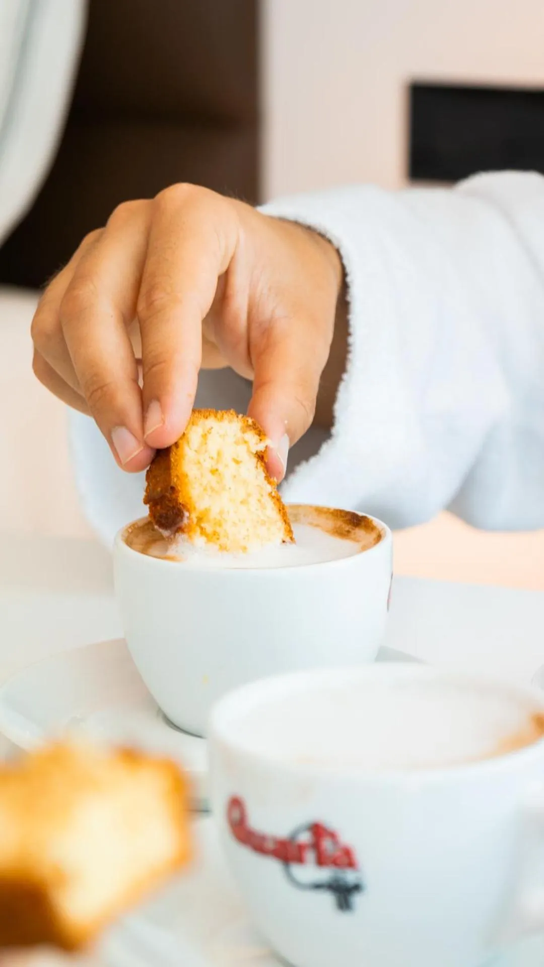 Restaurant/places to eat in Popula Rooms & Mediterranean Bay