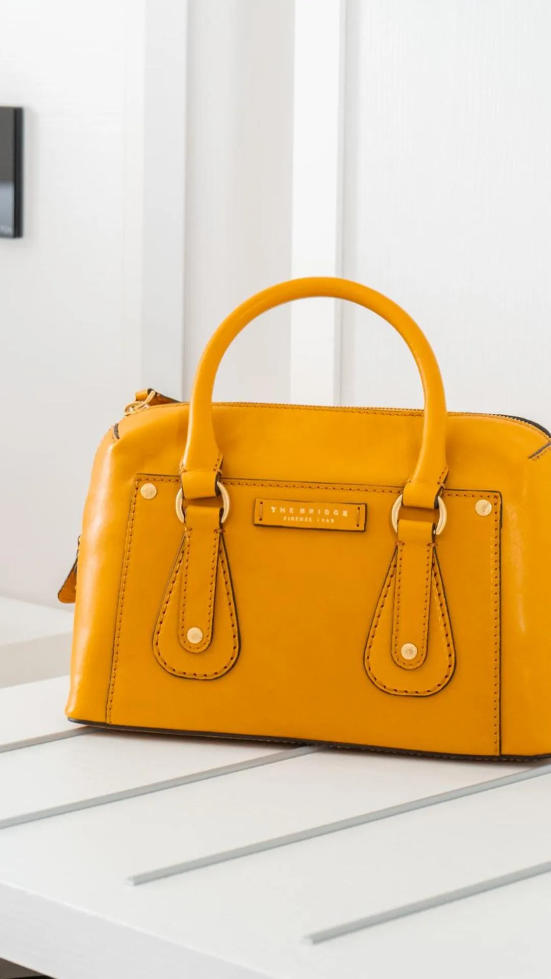 Decorative detail in Popula Rooms & Mediterranean Bay