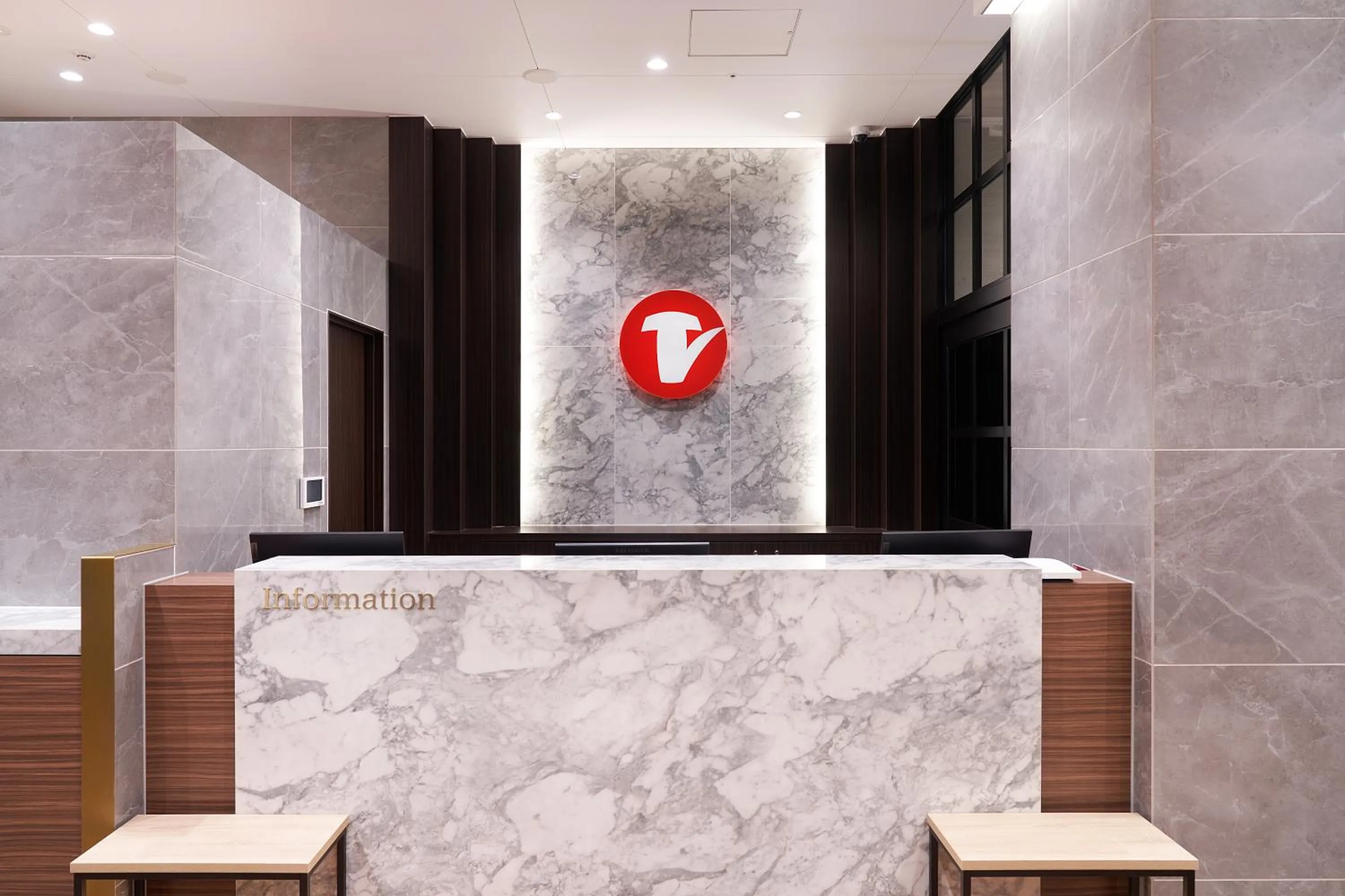 Lobby or reception in Travelodge Honmachi Osaka