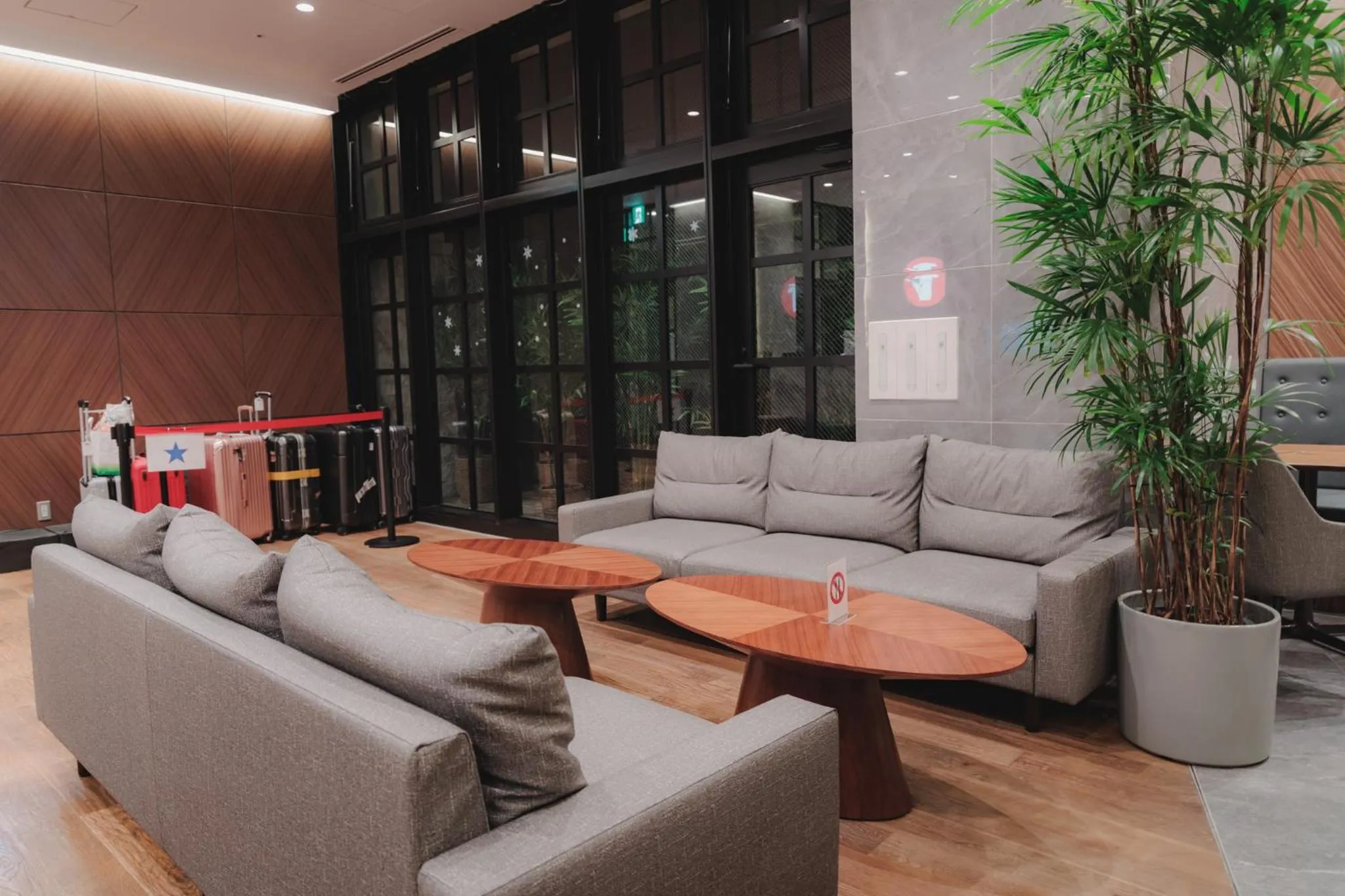 Lobby or reception in Travelodge Honmachi Osaka