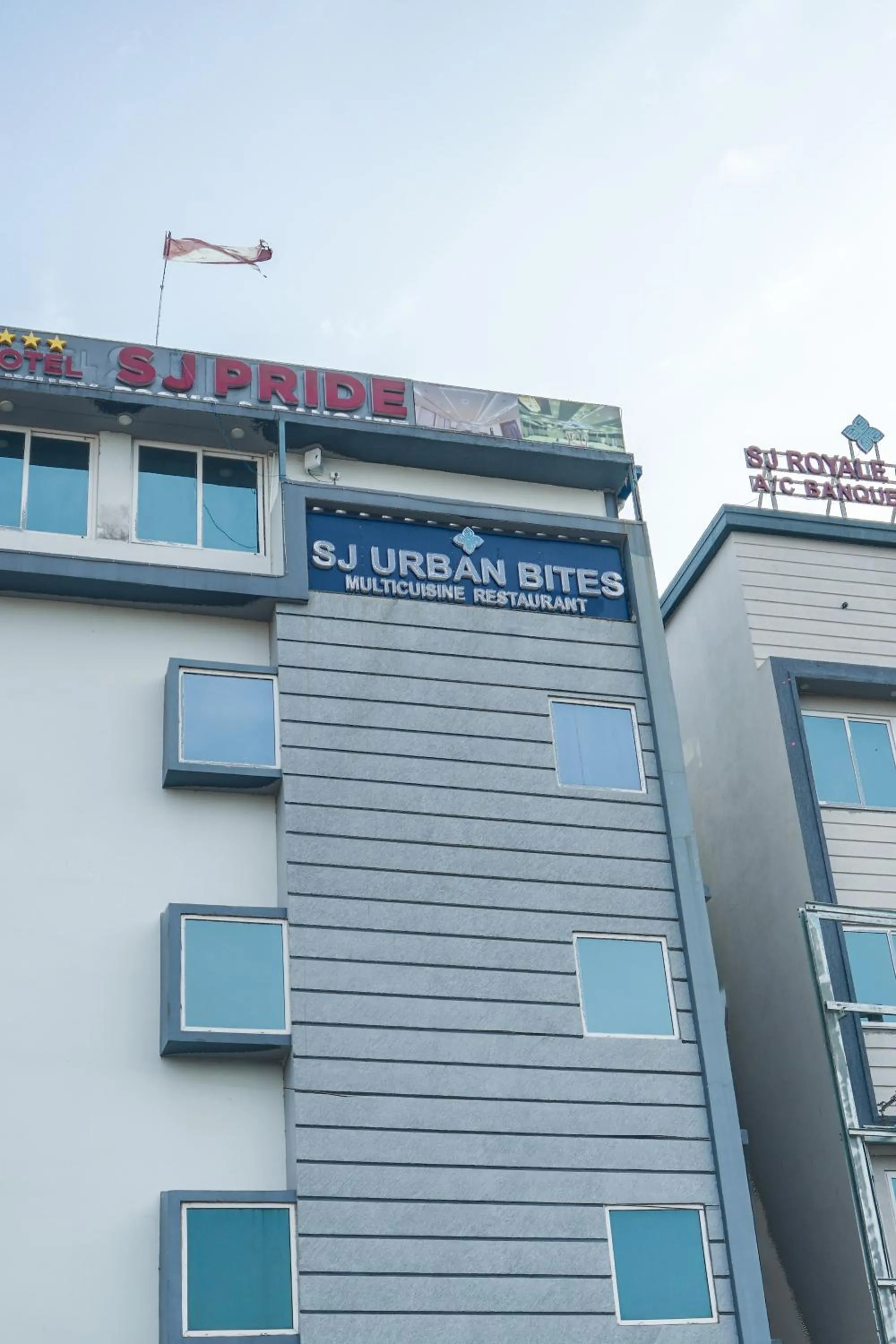 Property building in HOTEL SJ PRIDE