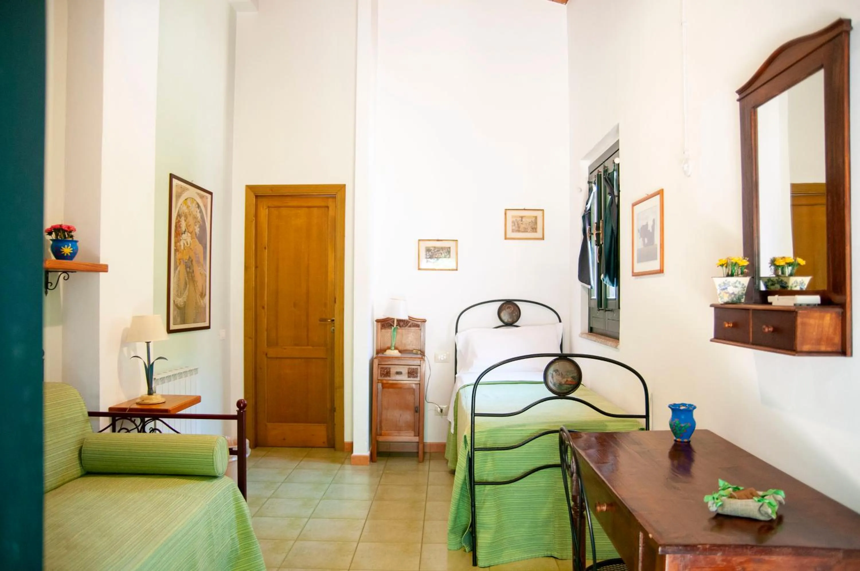 Two-Bedroom Family Apartment in Antico Borgo Etneo Country Hotel
