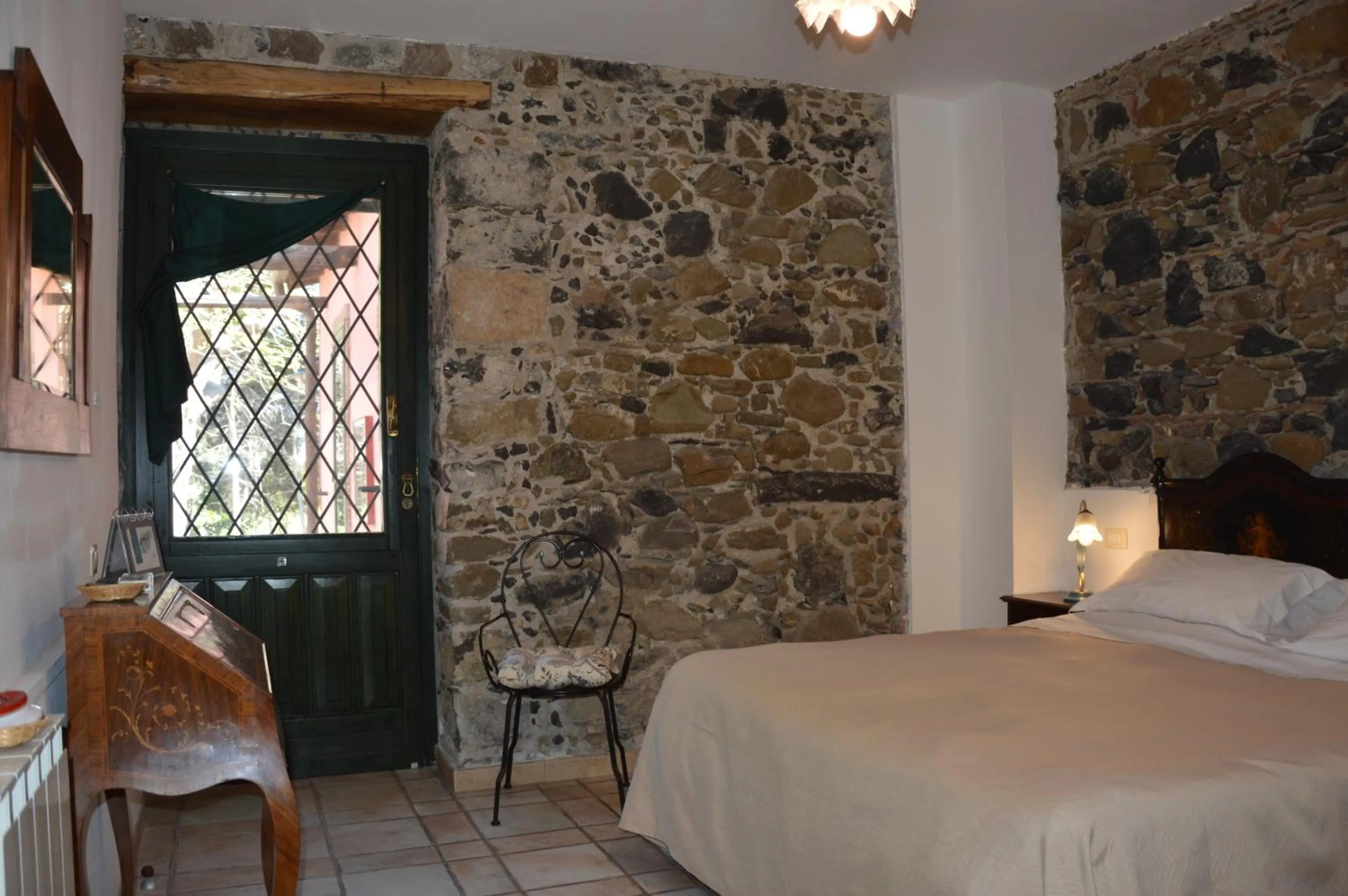 Photo of the whole room in Antico Borgo Etneo Country Hotel