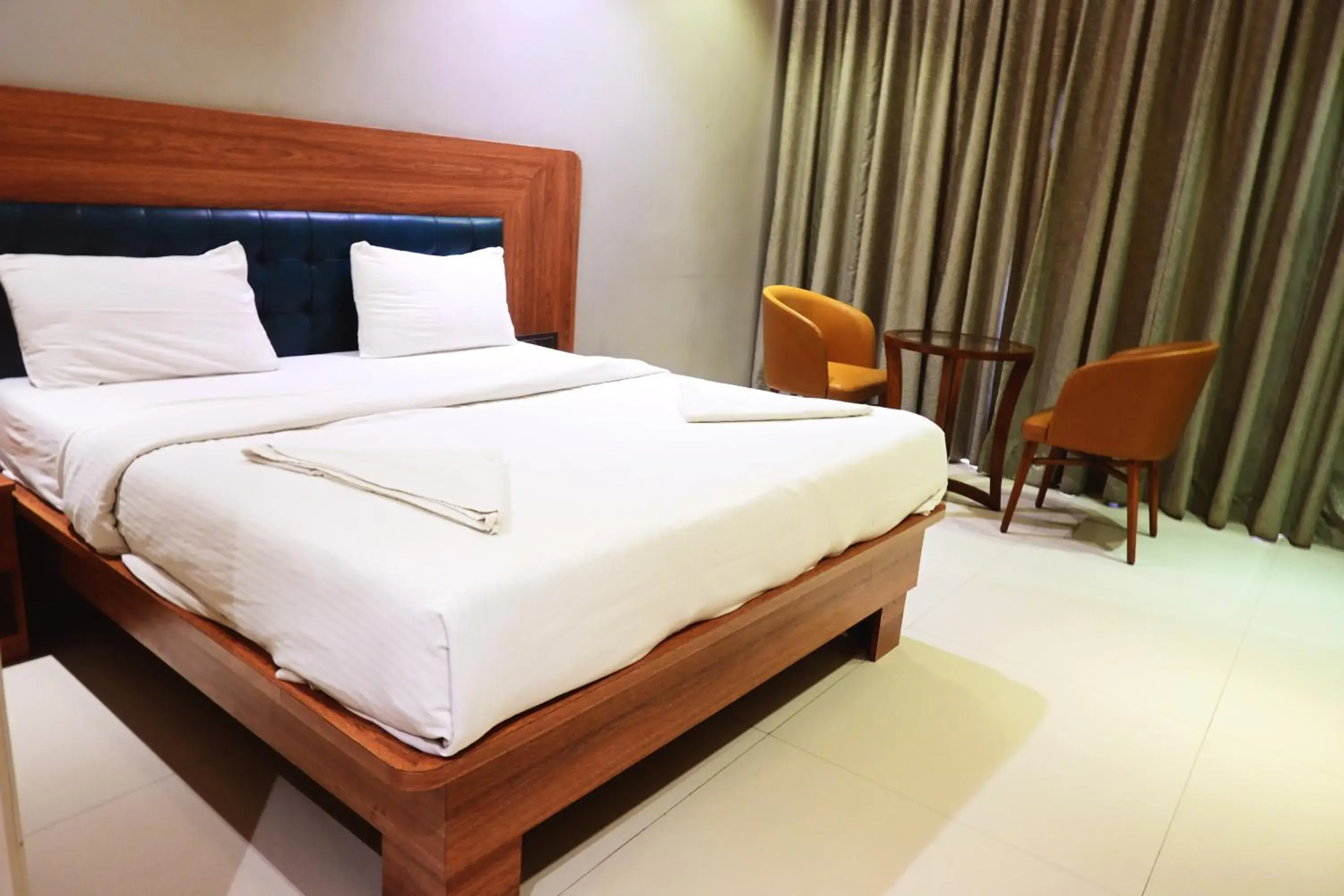 King Room in VISHRAM EXECUTIVE ROOMS King Room in VISHRAM EXECUTIVE ROOMS
