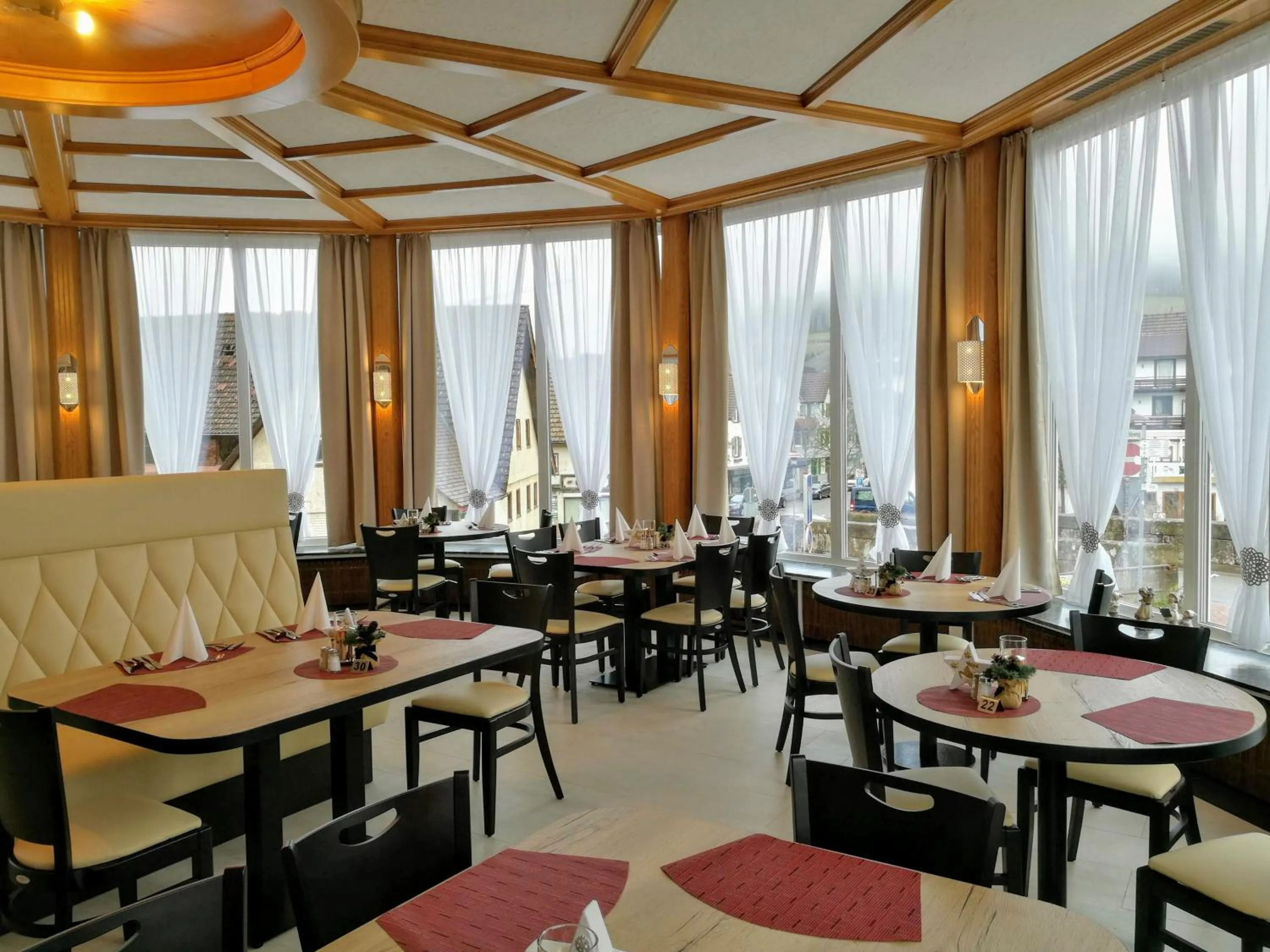Restaurant/places to eat in Wellness Hotel Garni Krone