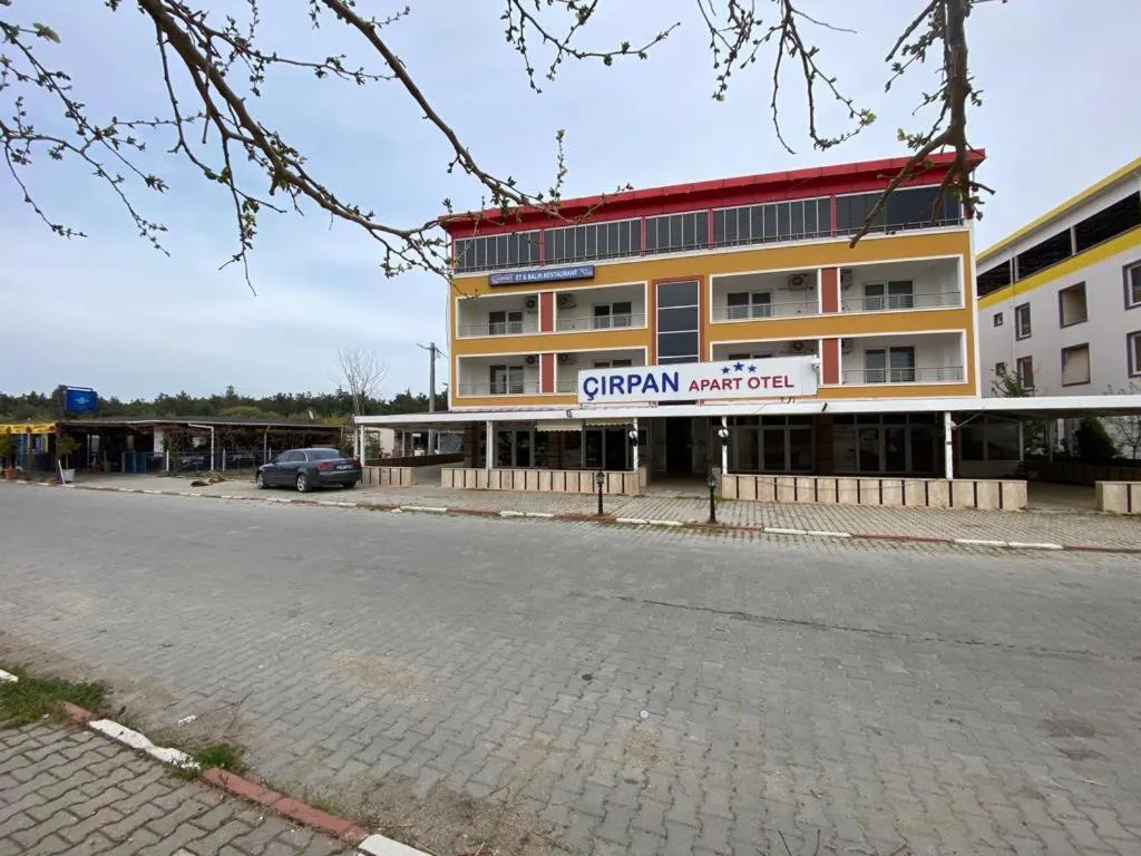 Property building in çırpan apart otel