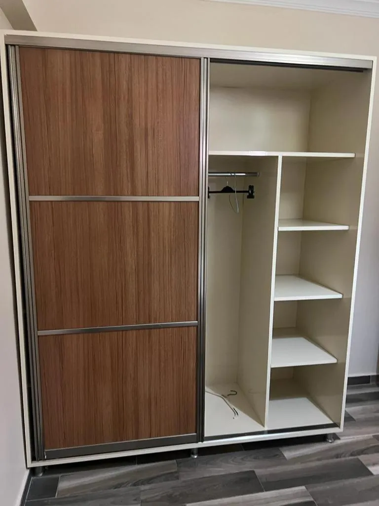 wardrobe in çırpan apart otel