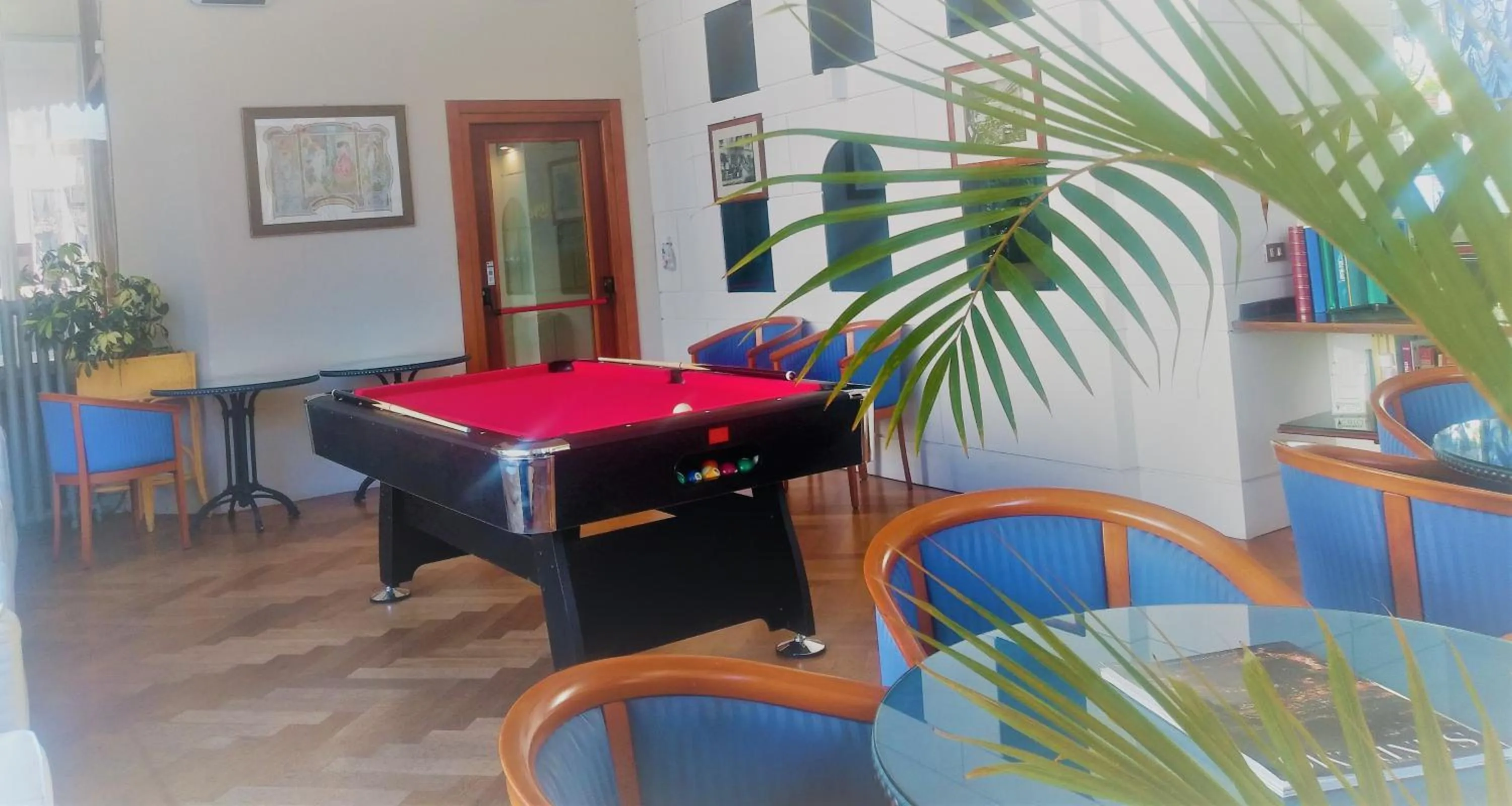 Billiard in Hotel Morandi