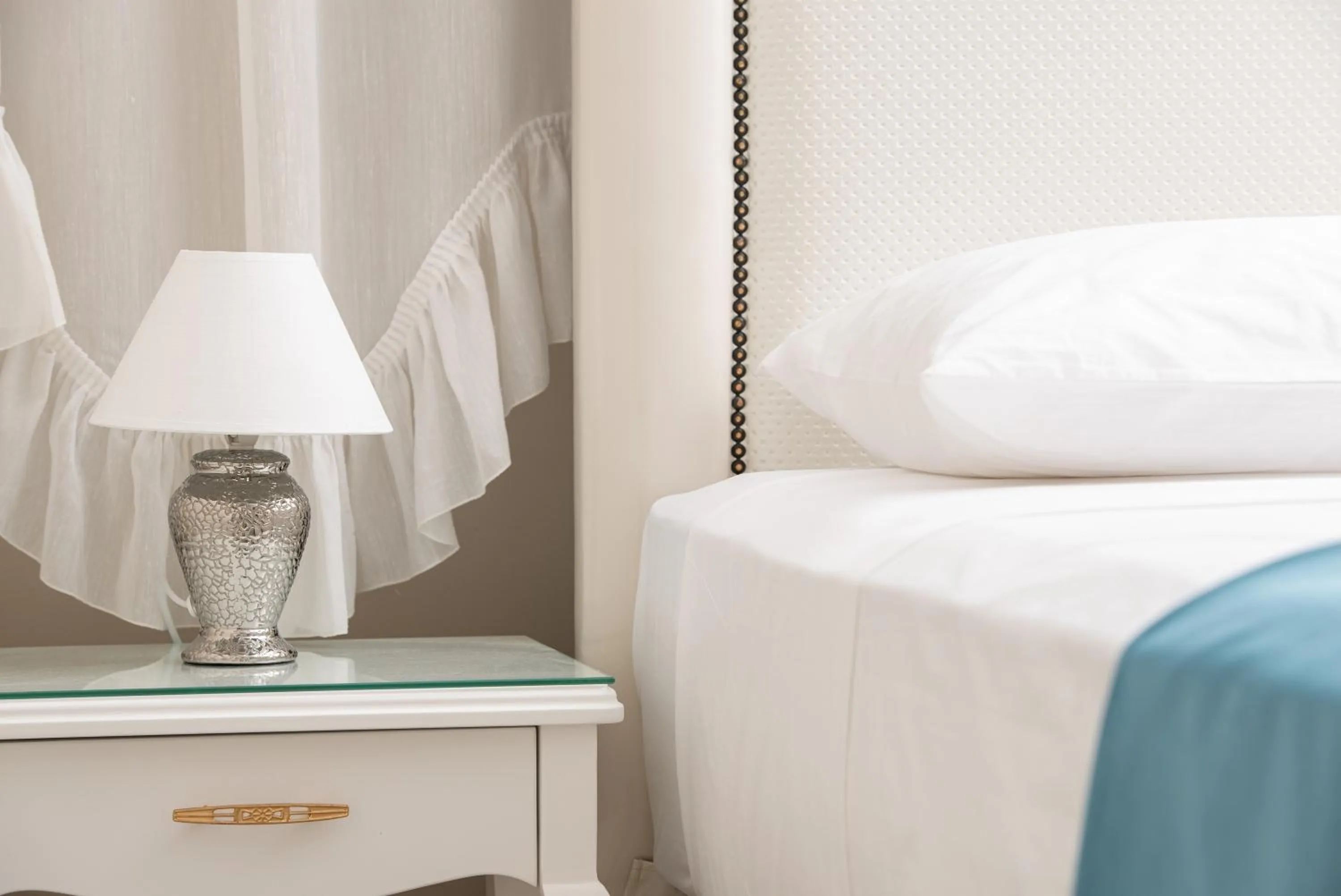 Decorative detail, Bed in Mykoniatika Villas