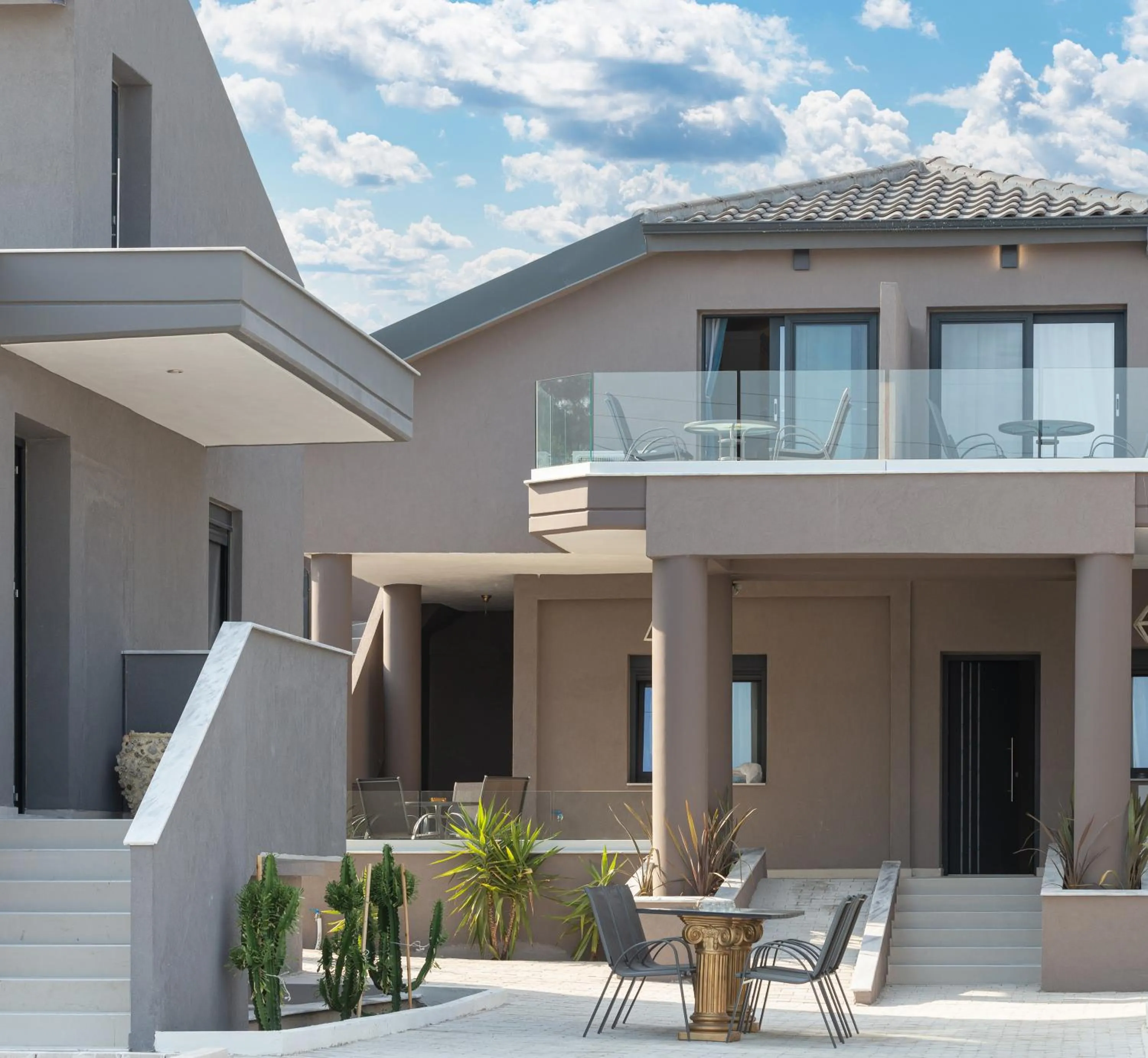 Property building in Mykoniatika Villas