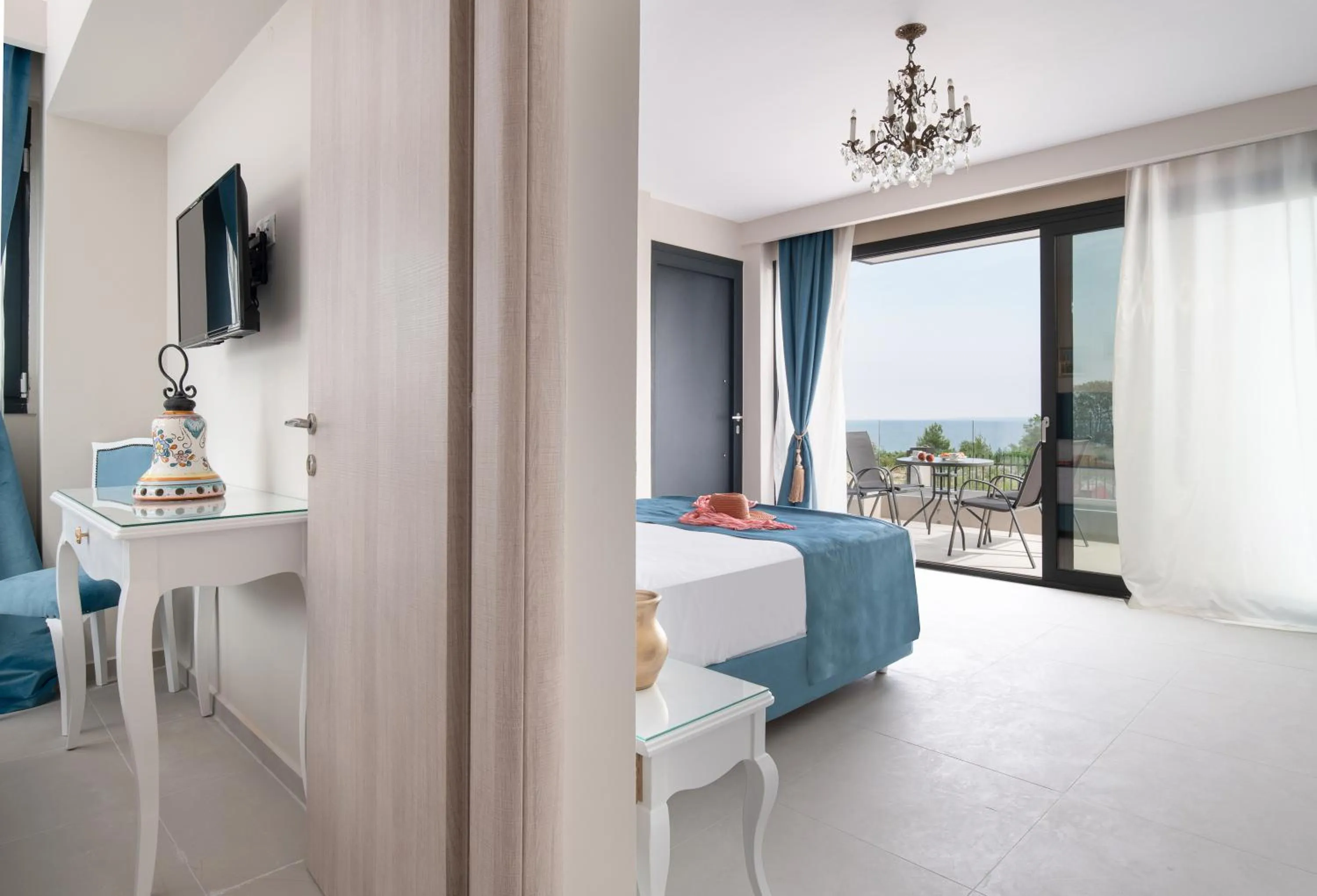 Sea view, Bed in Mykoniatika Villas