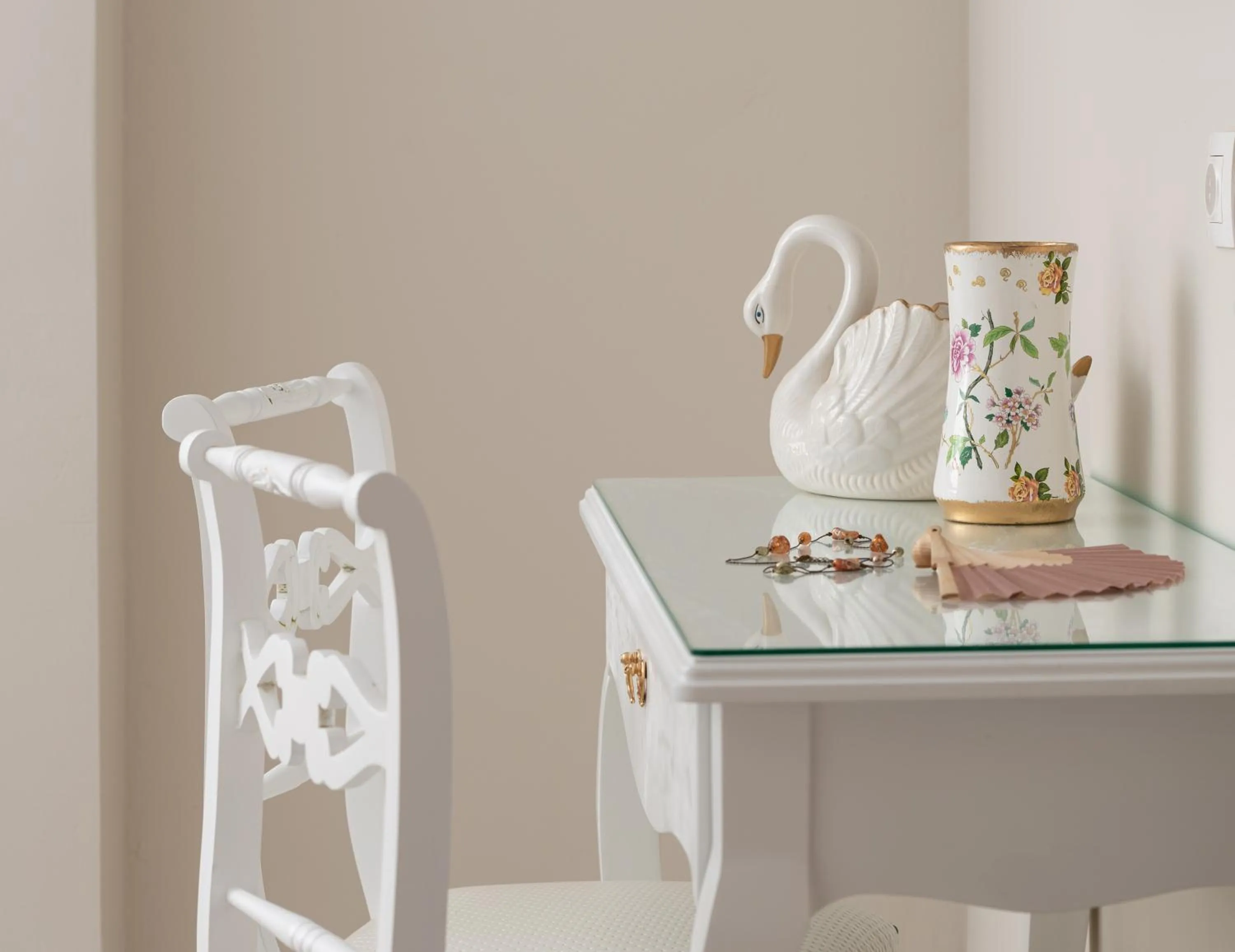 Decorative detail in Mykoniatika Villas