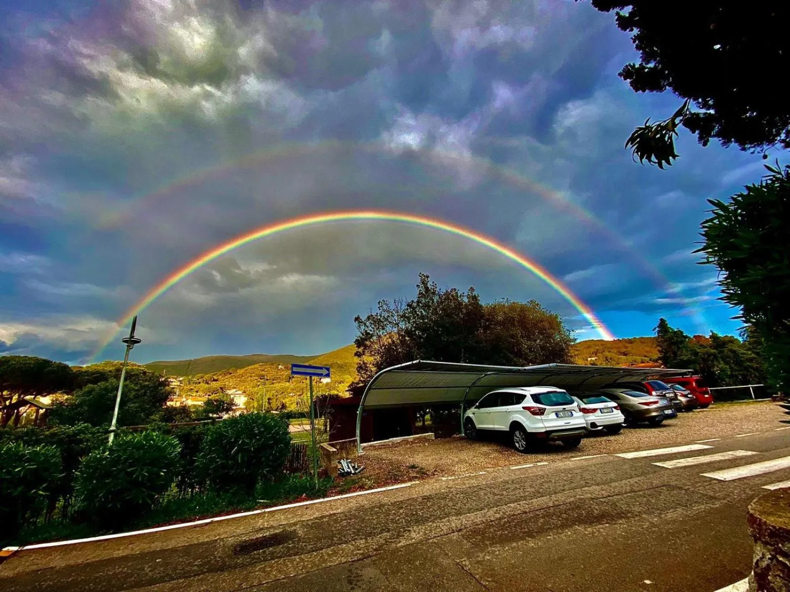 Parking in Hotel Monna Lisa