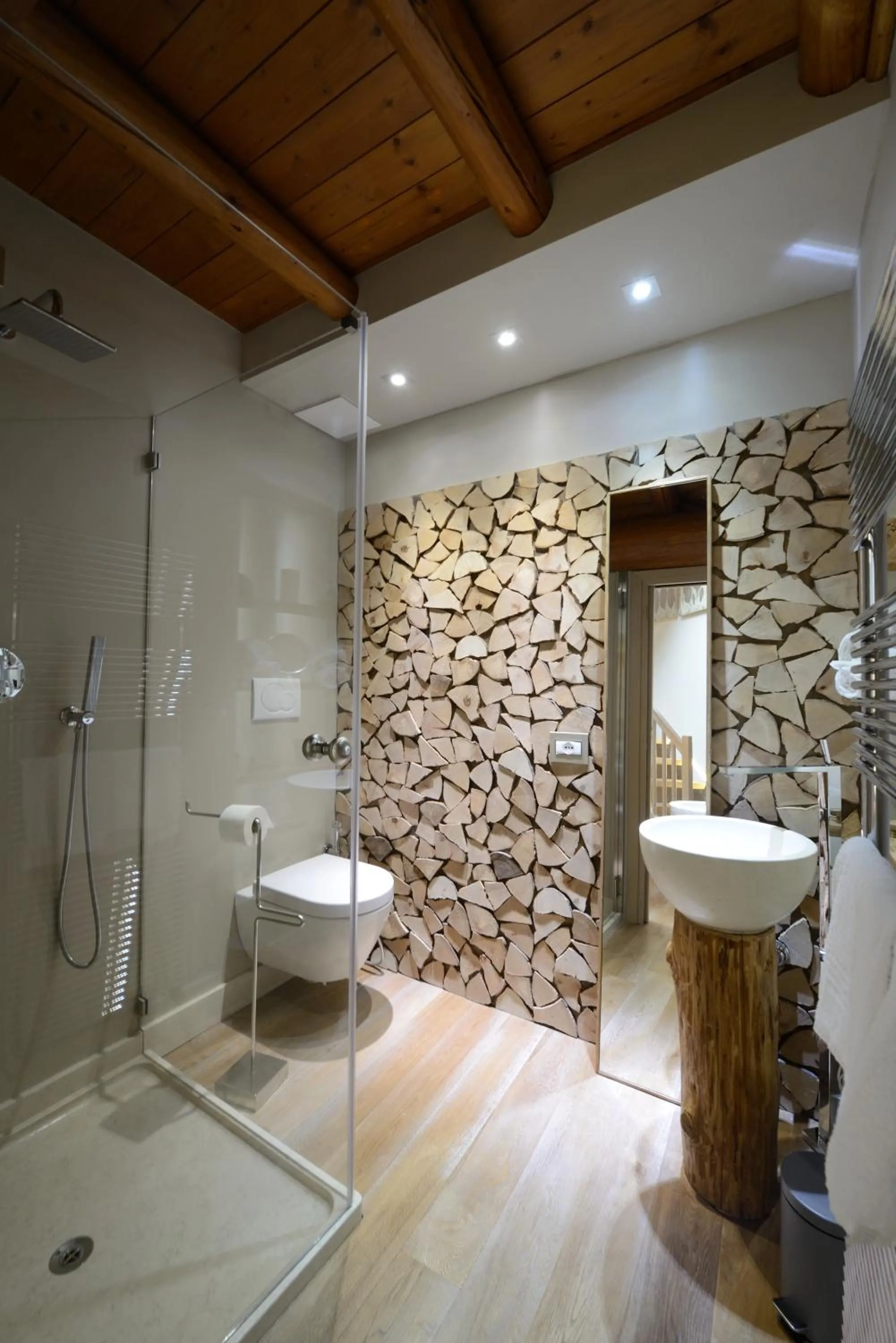 Bathroom in Hotel Vecchia Stazione Mountain Elegance