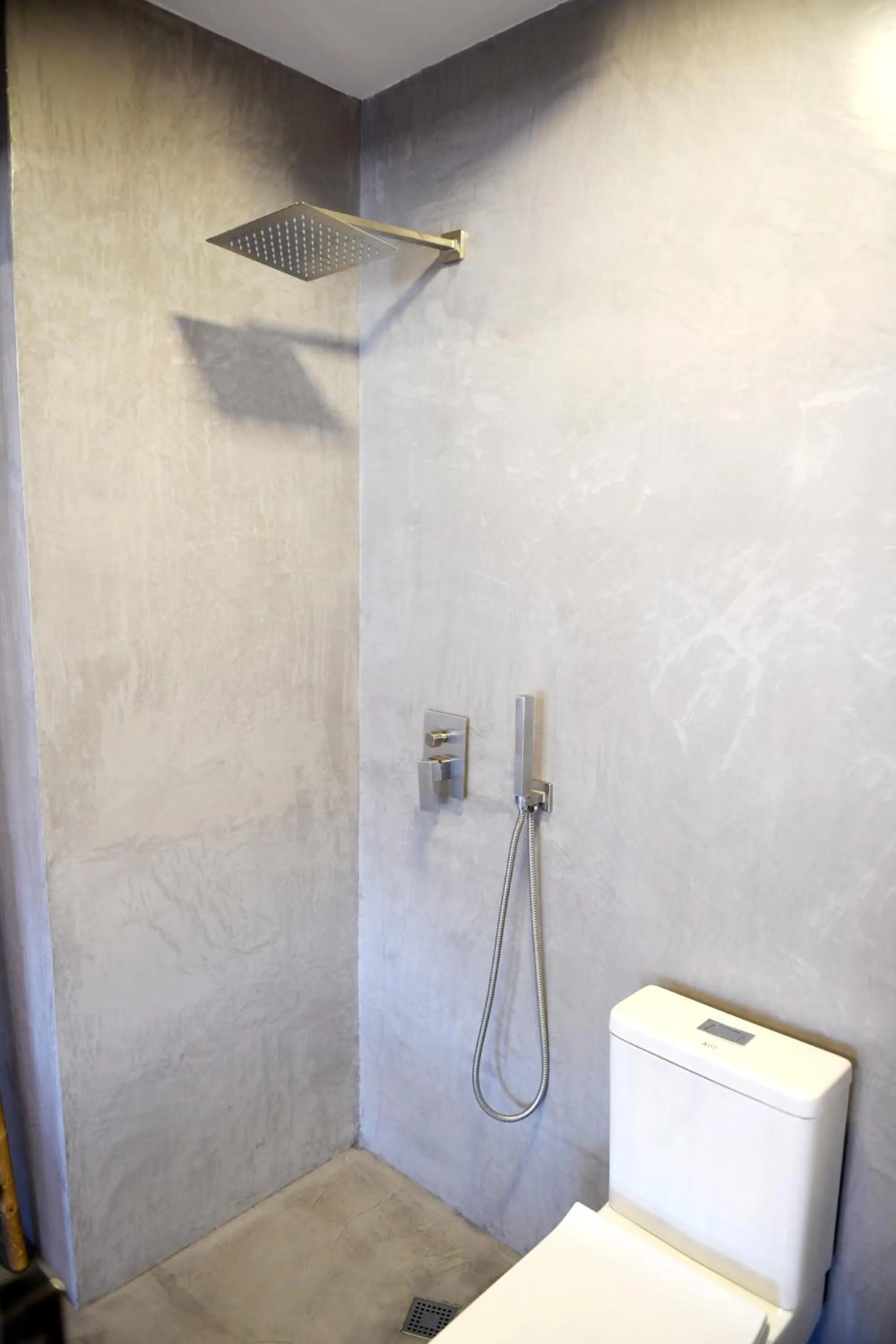 Shower in Anhel Hotel
