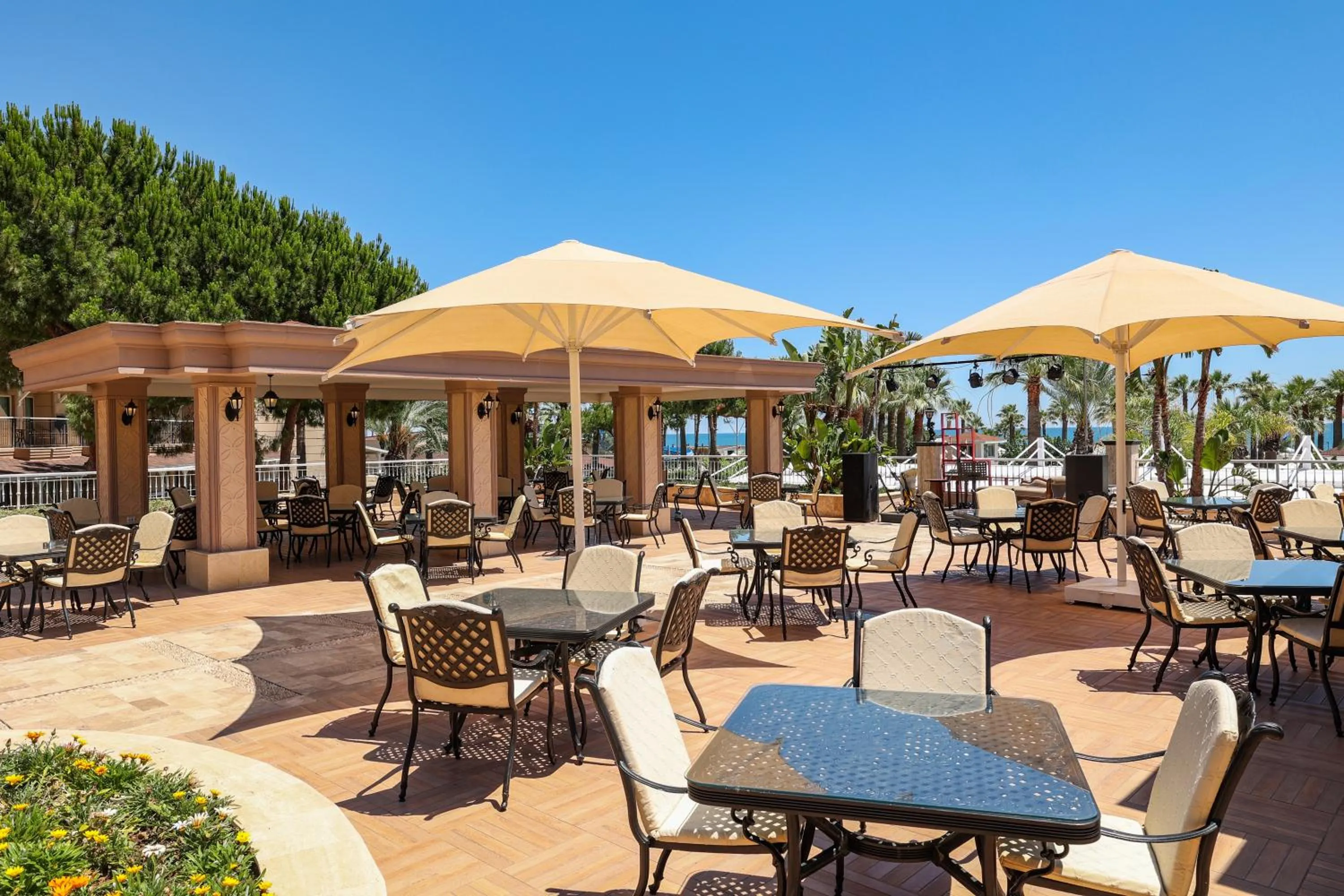 Restaurant/places to eat in Crystal Tat Beach Pearl Collection - Ultimate All Inclusive