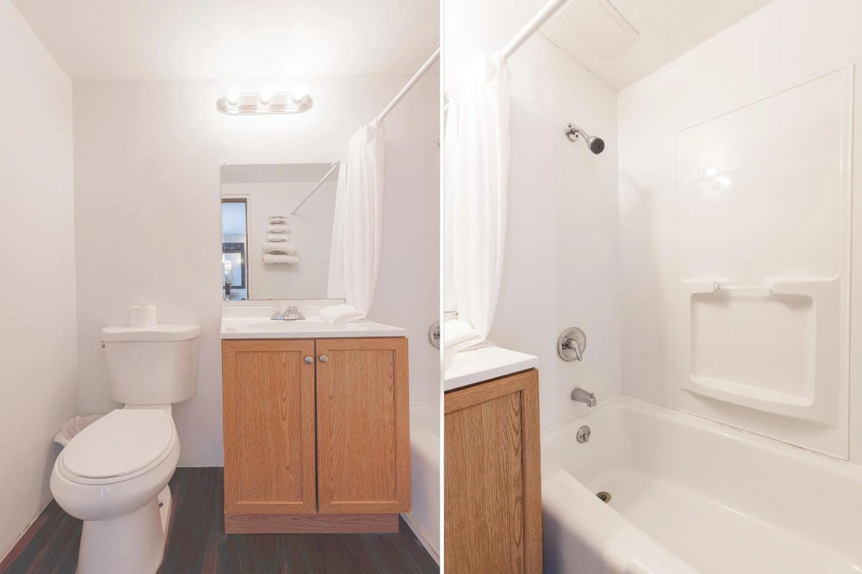 Bathroom in Sonrise Inn Lincoln Hwy By OYO