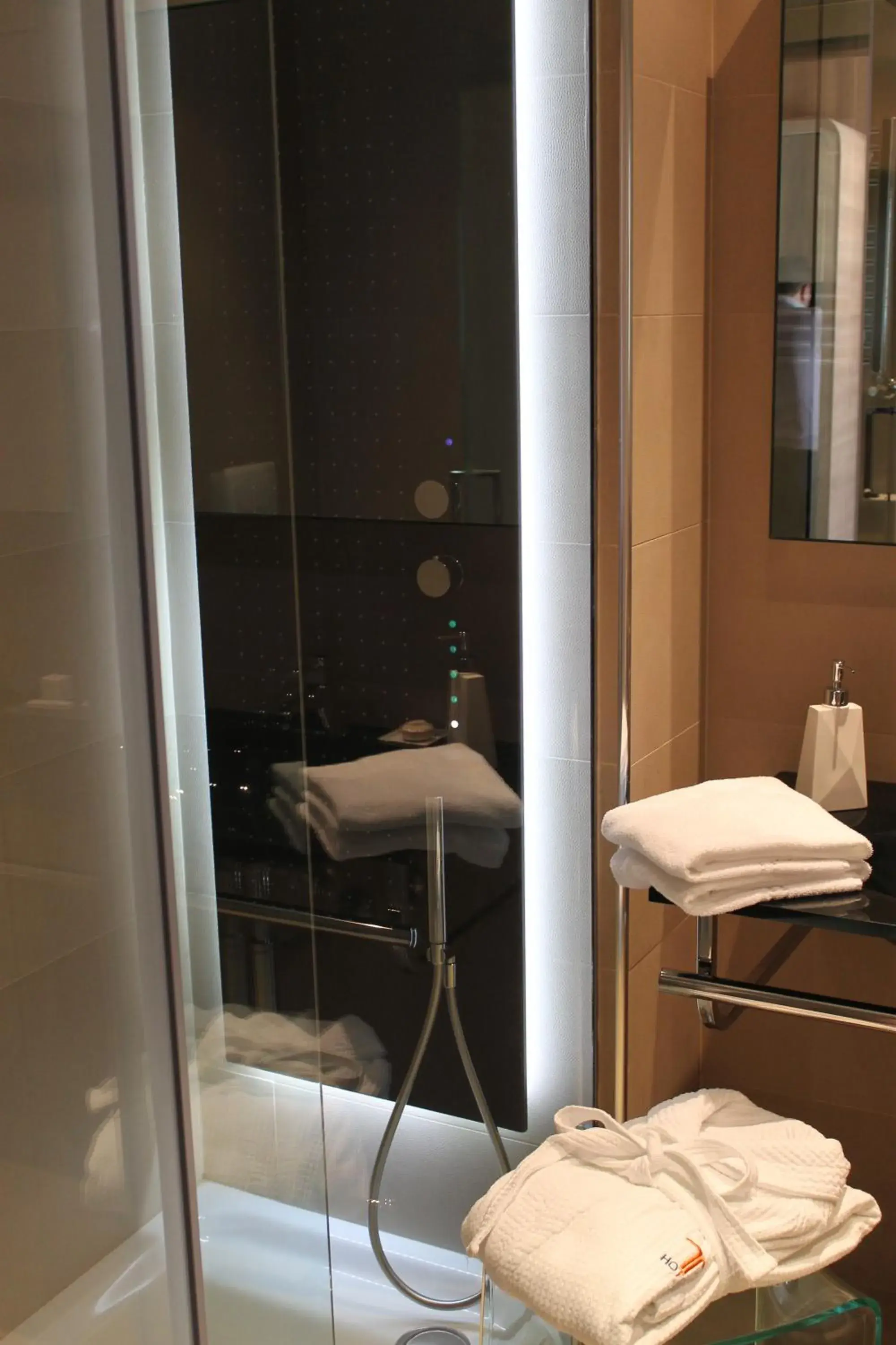 Deluxe Double Room (1 Adult) in THotel Lamezia Deluxe Double Room (1 Adult) in THotel Lamezia