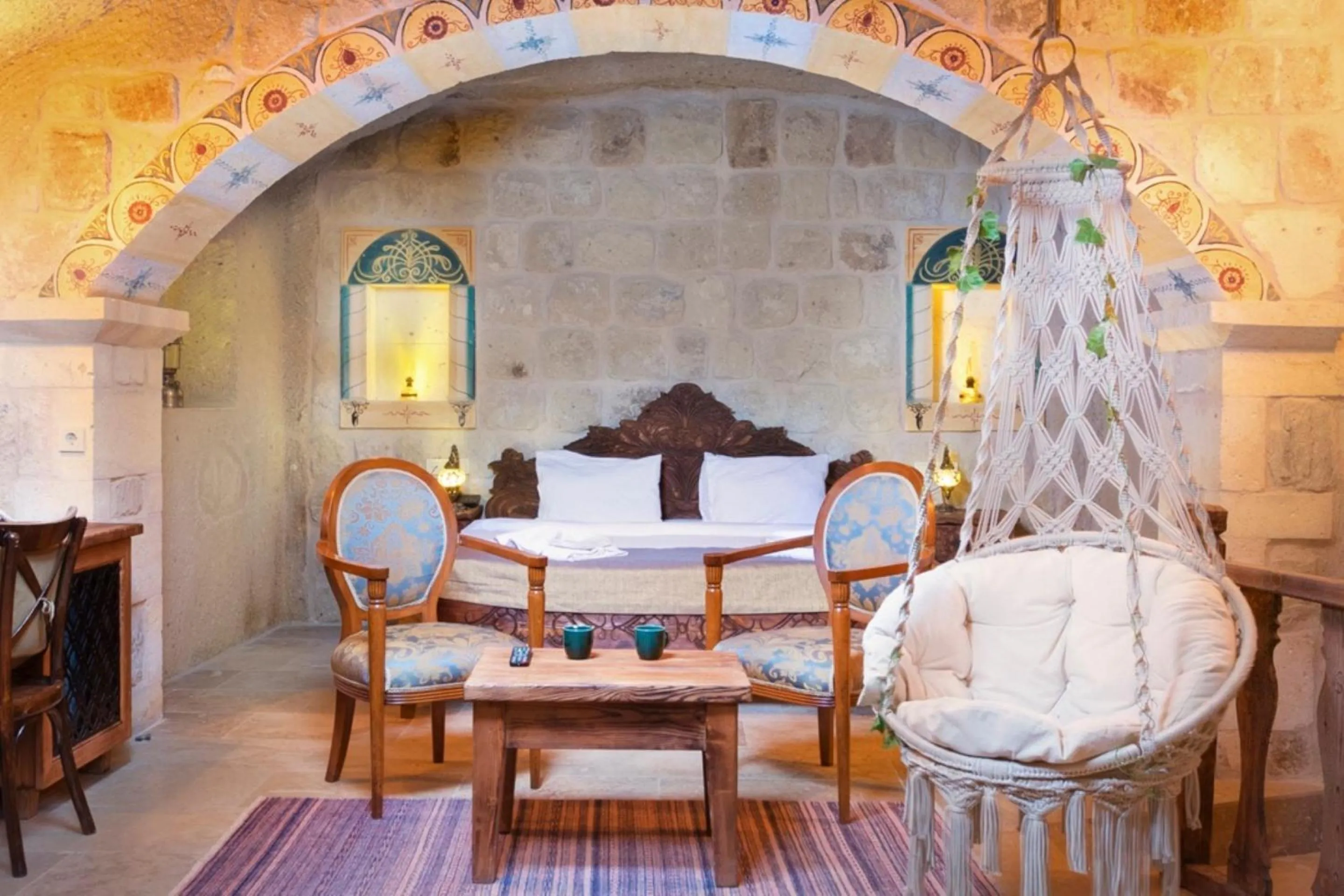 Bed in Capp Royal Cave HOTEL