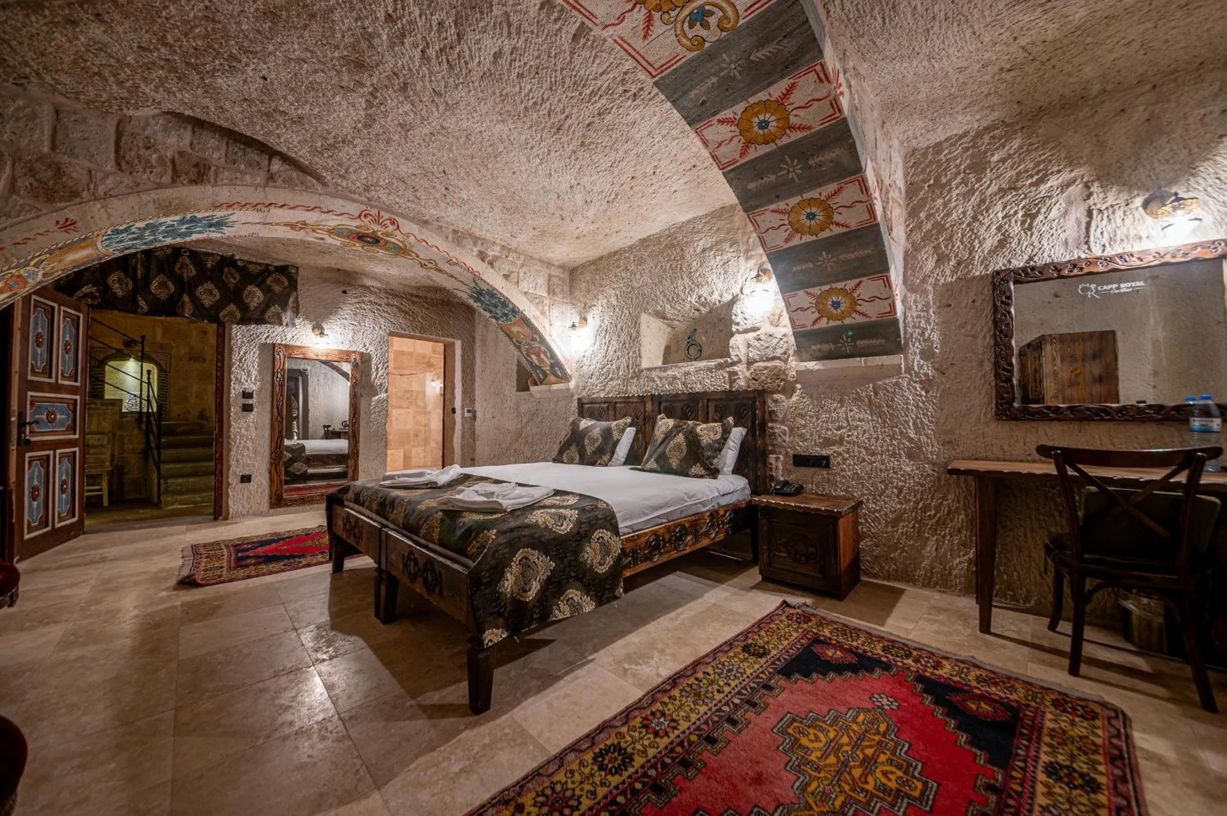 Bedroom, Bed in Capp Royal Cave HOTEL