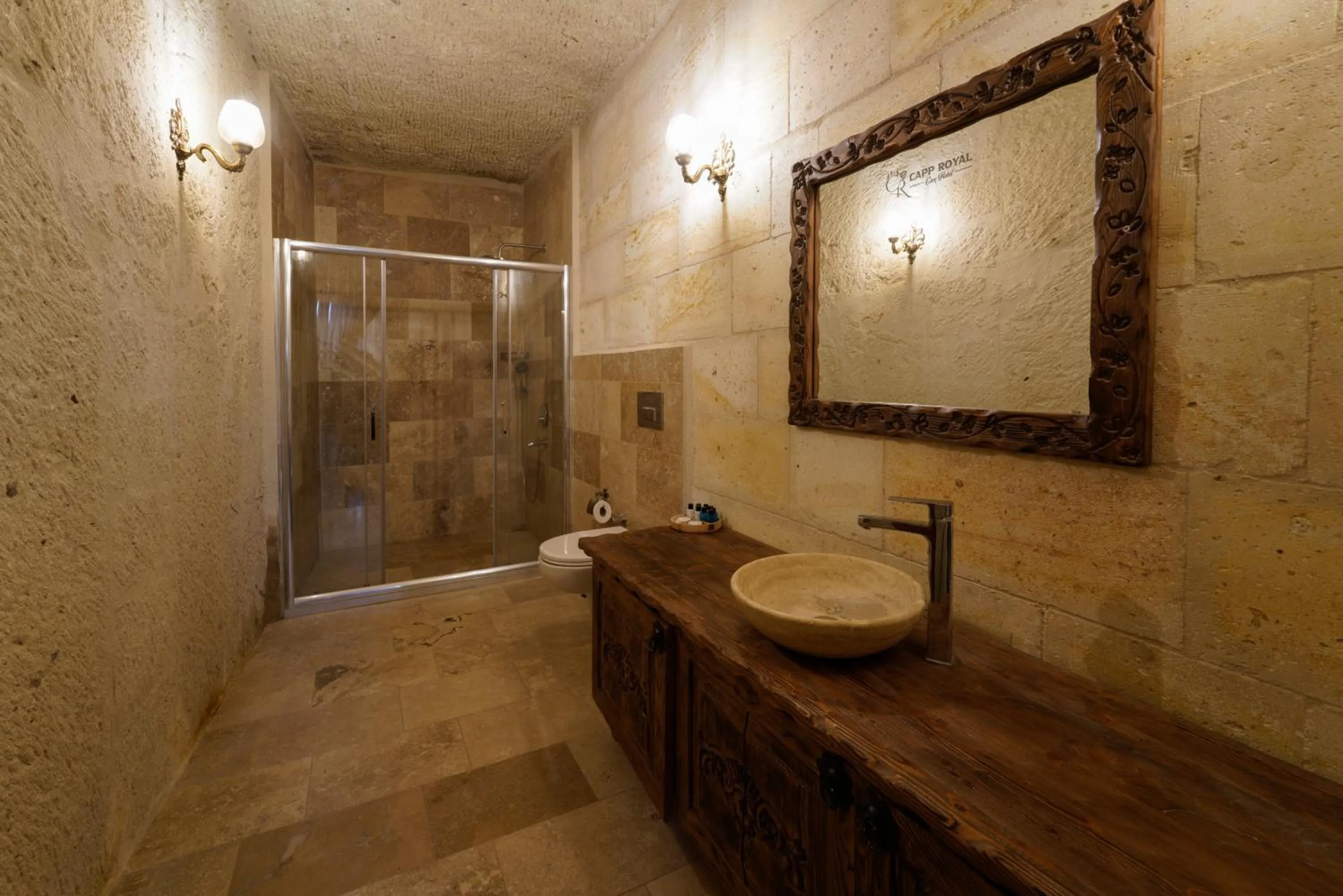 Bathroom in Capp Royal Cave HOTEL