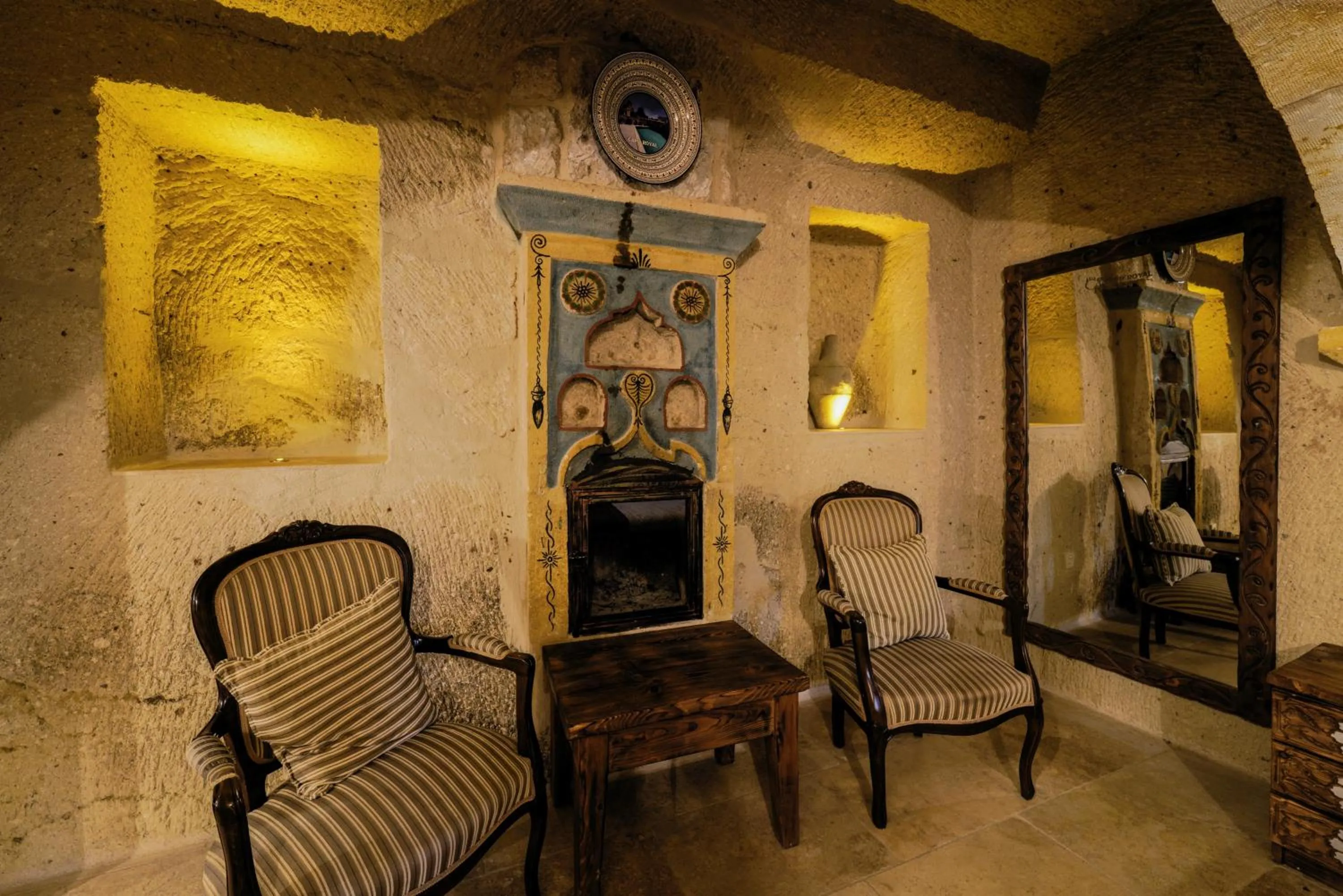 Living room in Capp Royal Cave HOTEL