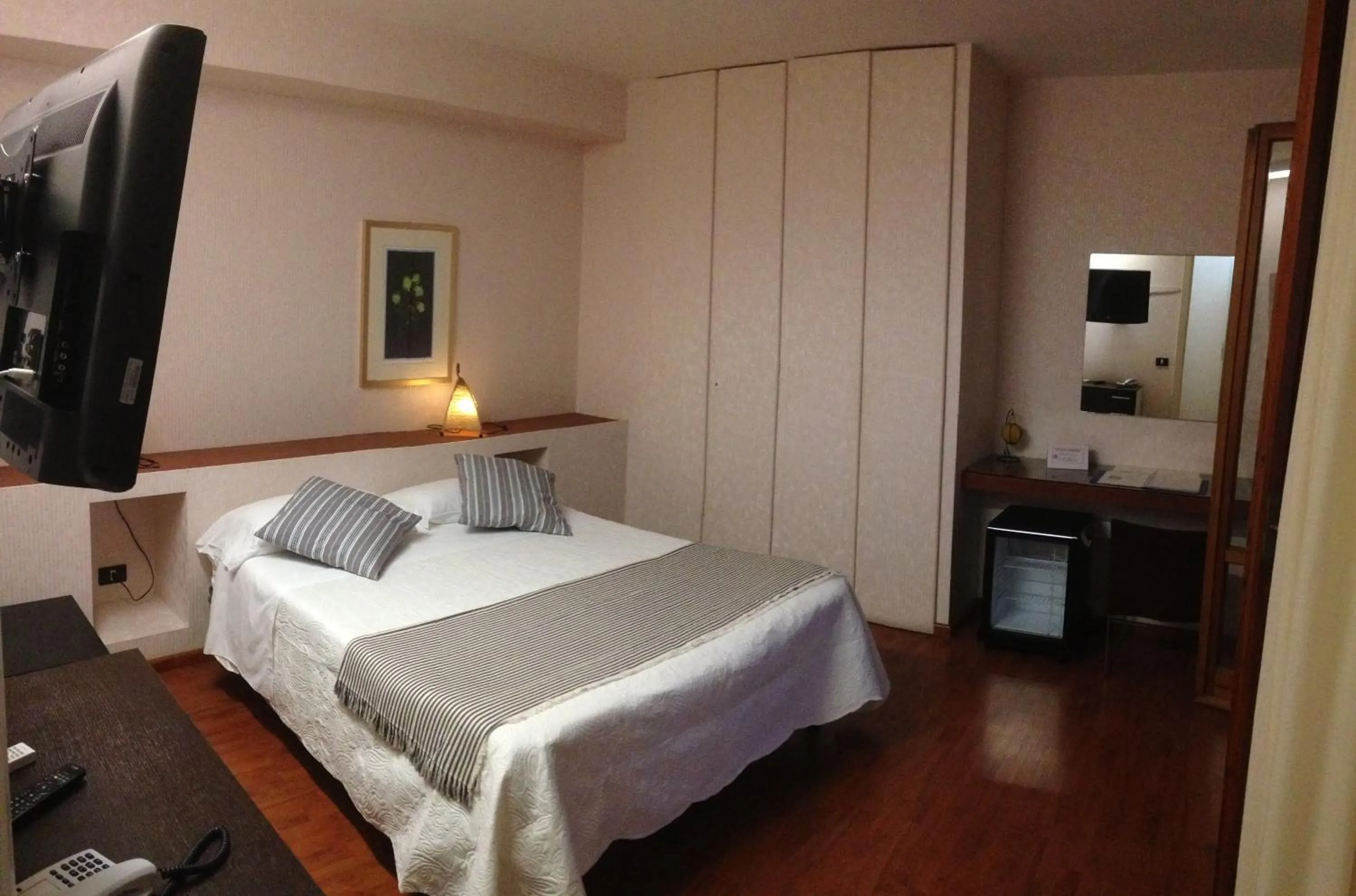 Bedroom, Bed in Mare Nostrum Petit Hôtel