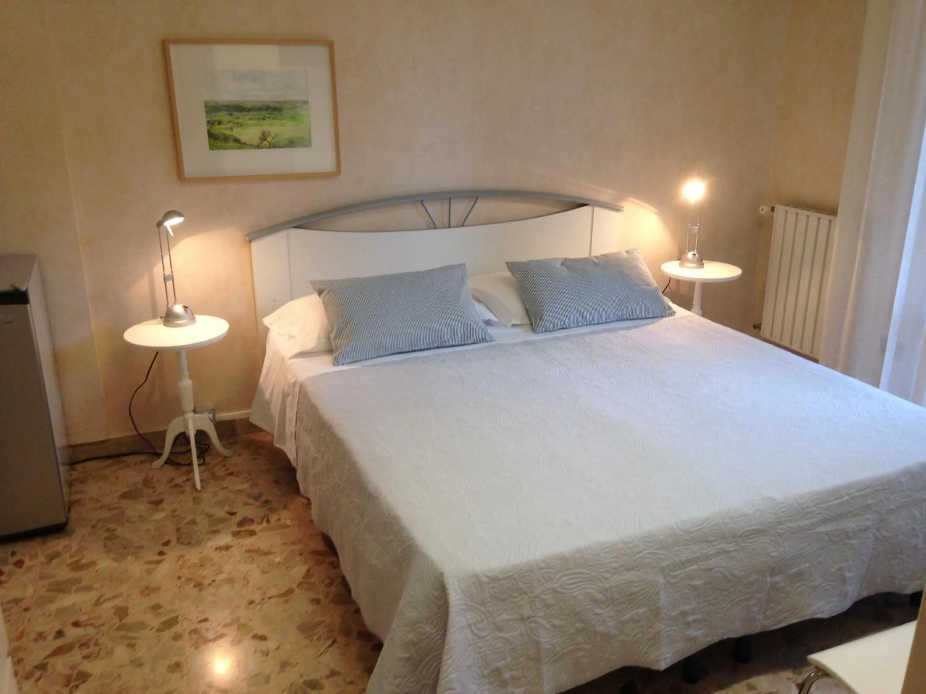 Photo of the whole room, Bed in Mare Nostrum Petit Hôtel