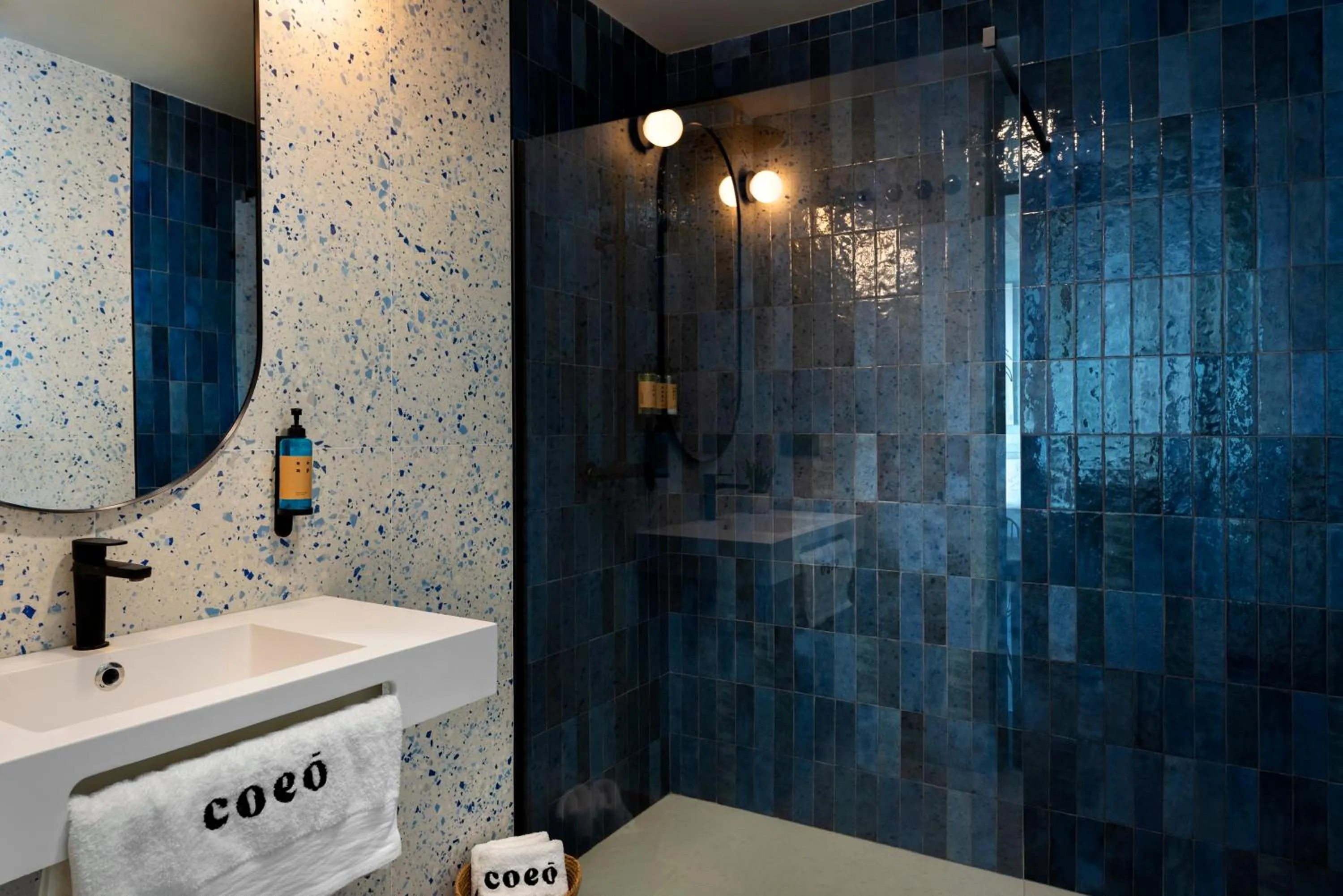 Shower in Coeo Parras Design Apartments