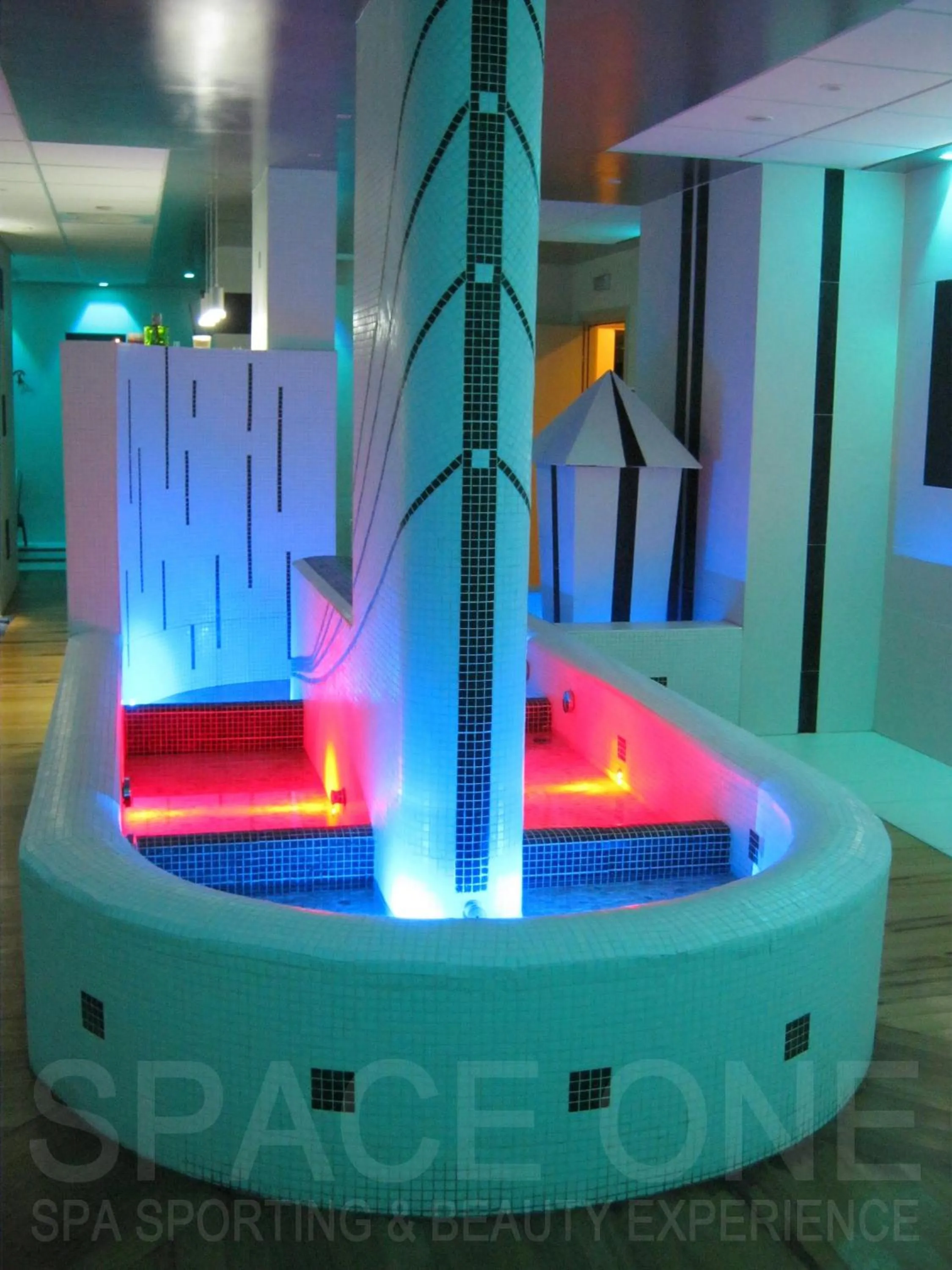 Spa and wellness centre/facilities in Marina Palace Hotel & Congress Hall