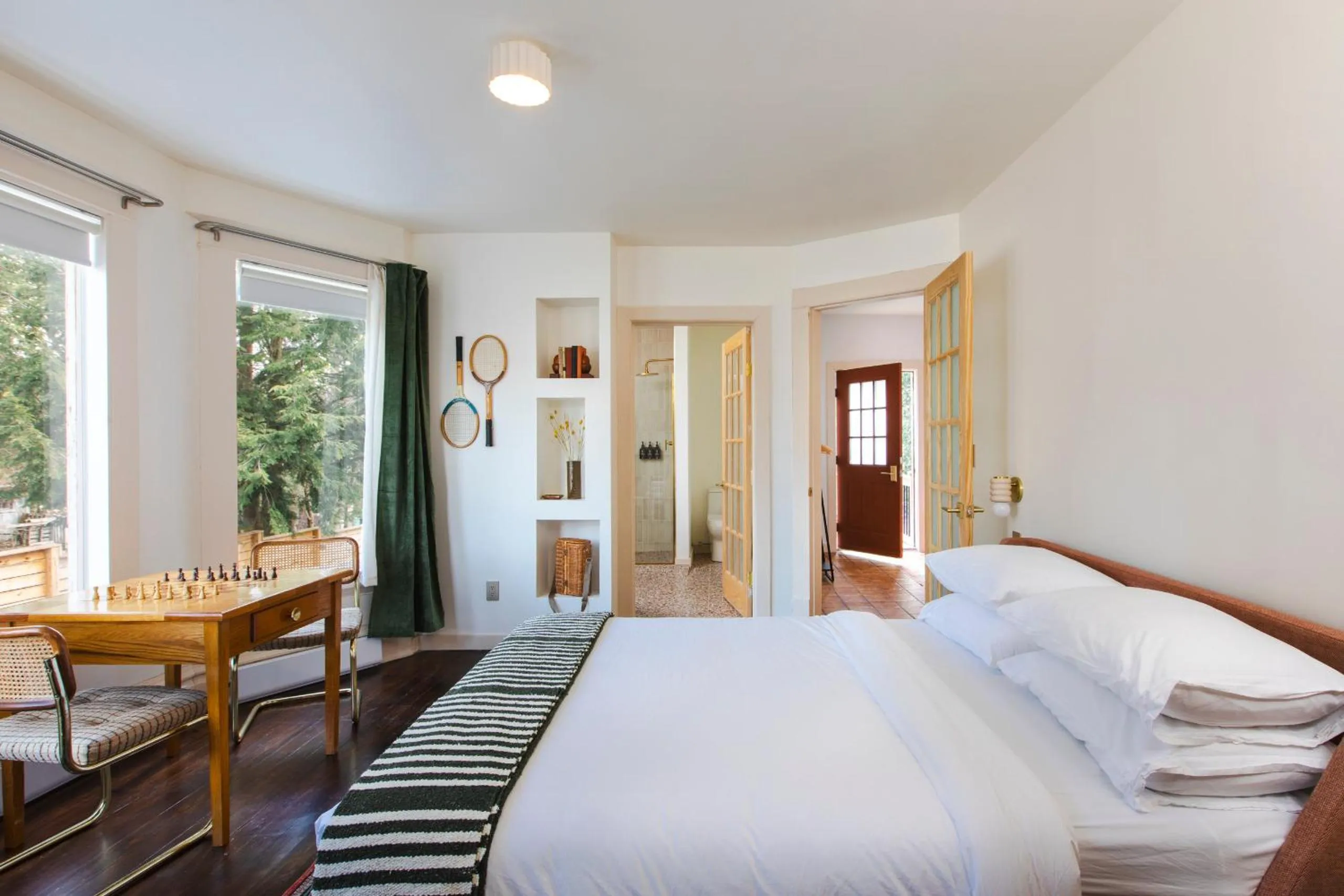 Bedroom, Bed in Eastwind Hotel Lake Placid