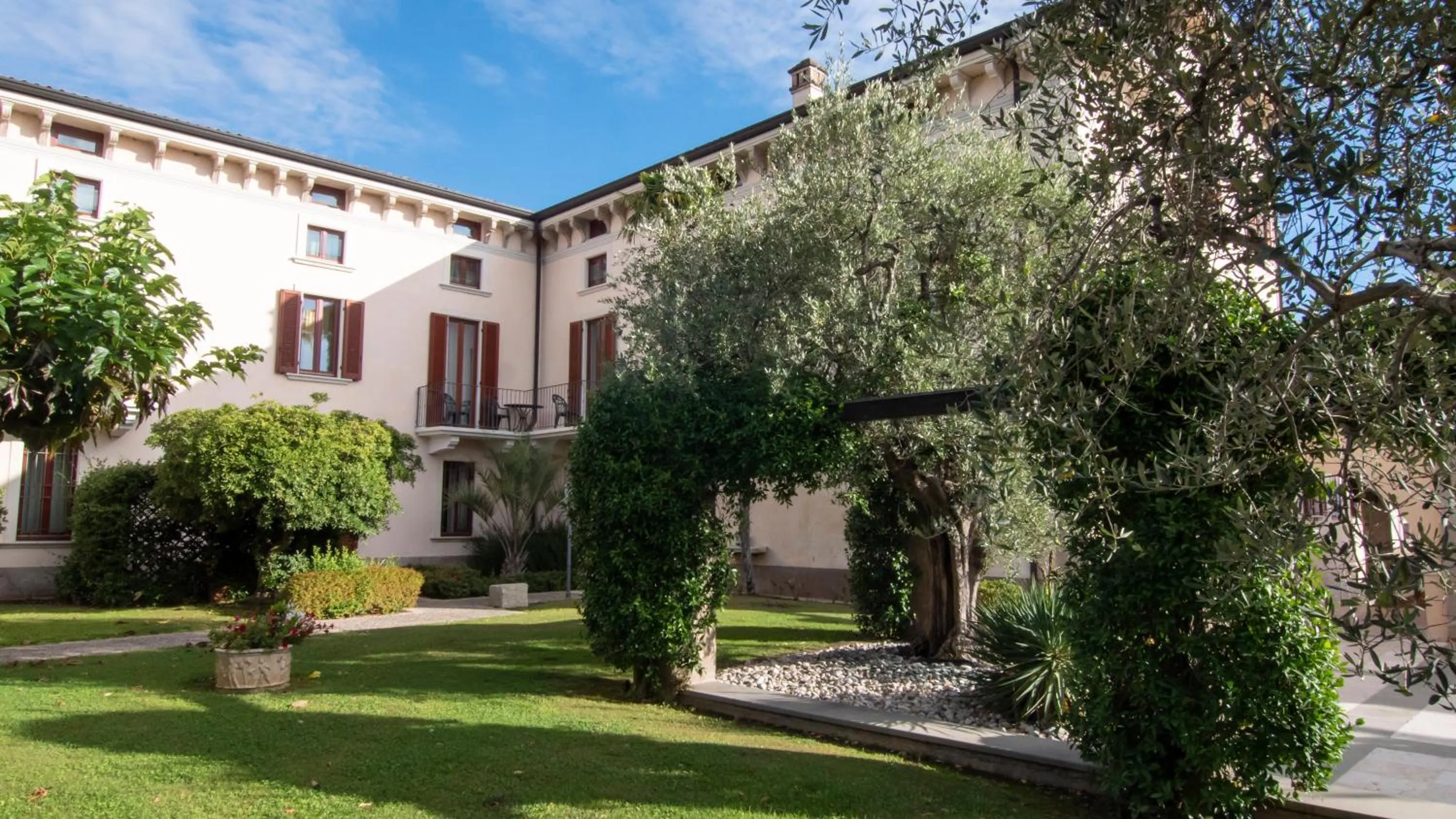 Property building in Castello Belvedere Apartments