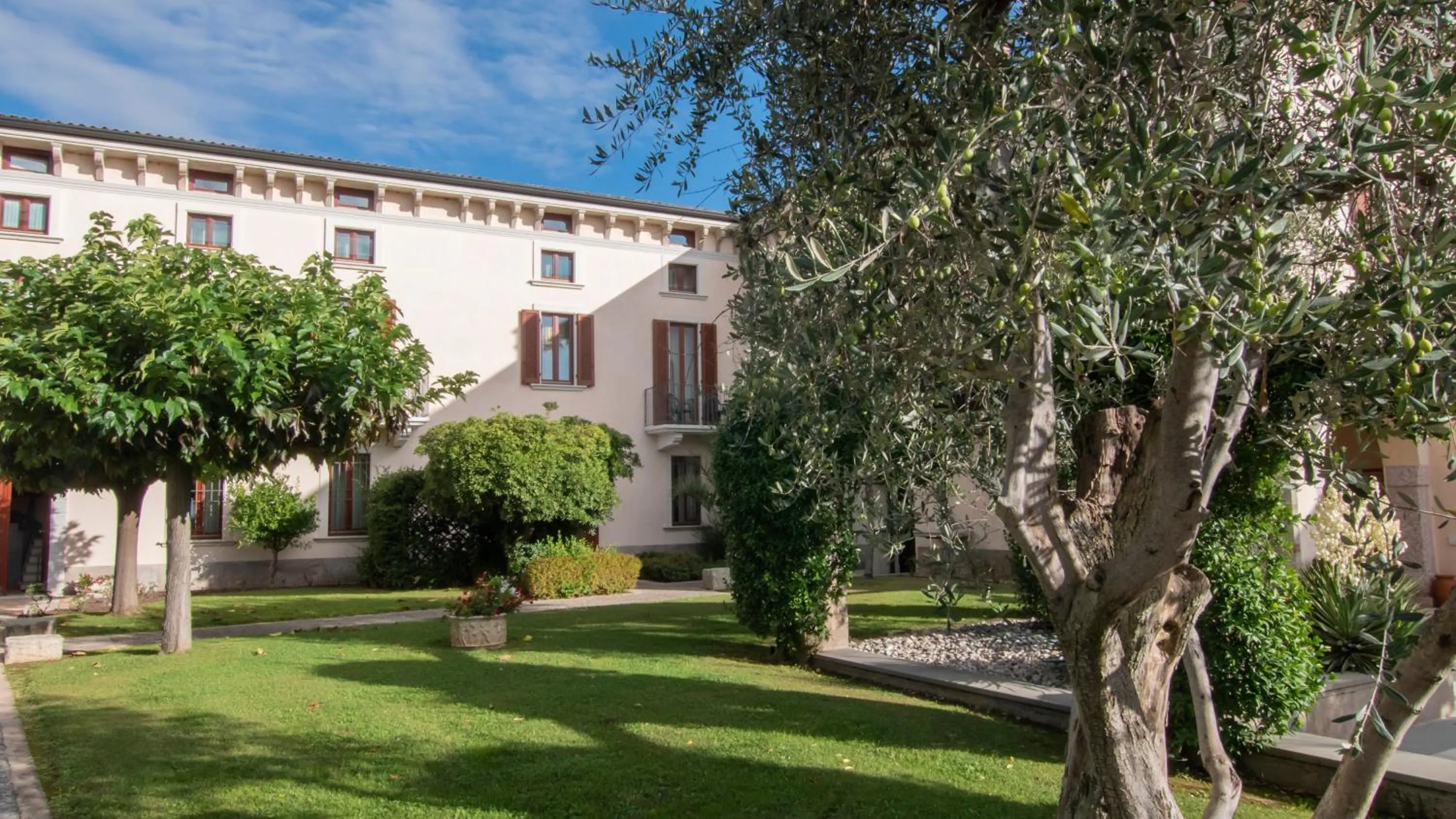 Natural landscape in Castello Belvedere Apartments