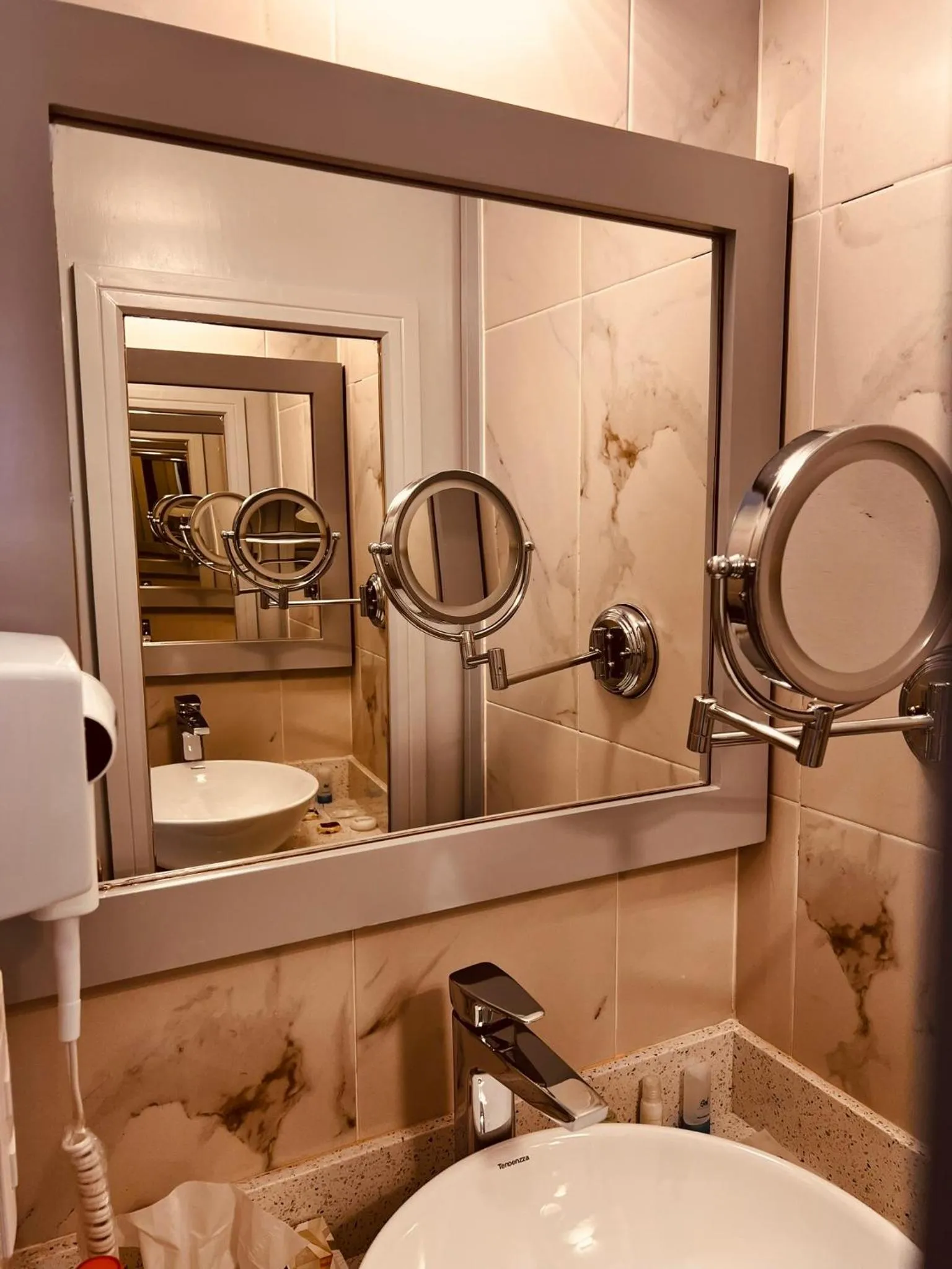 Bathroom in San Francisco Hotel Boutique