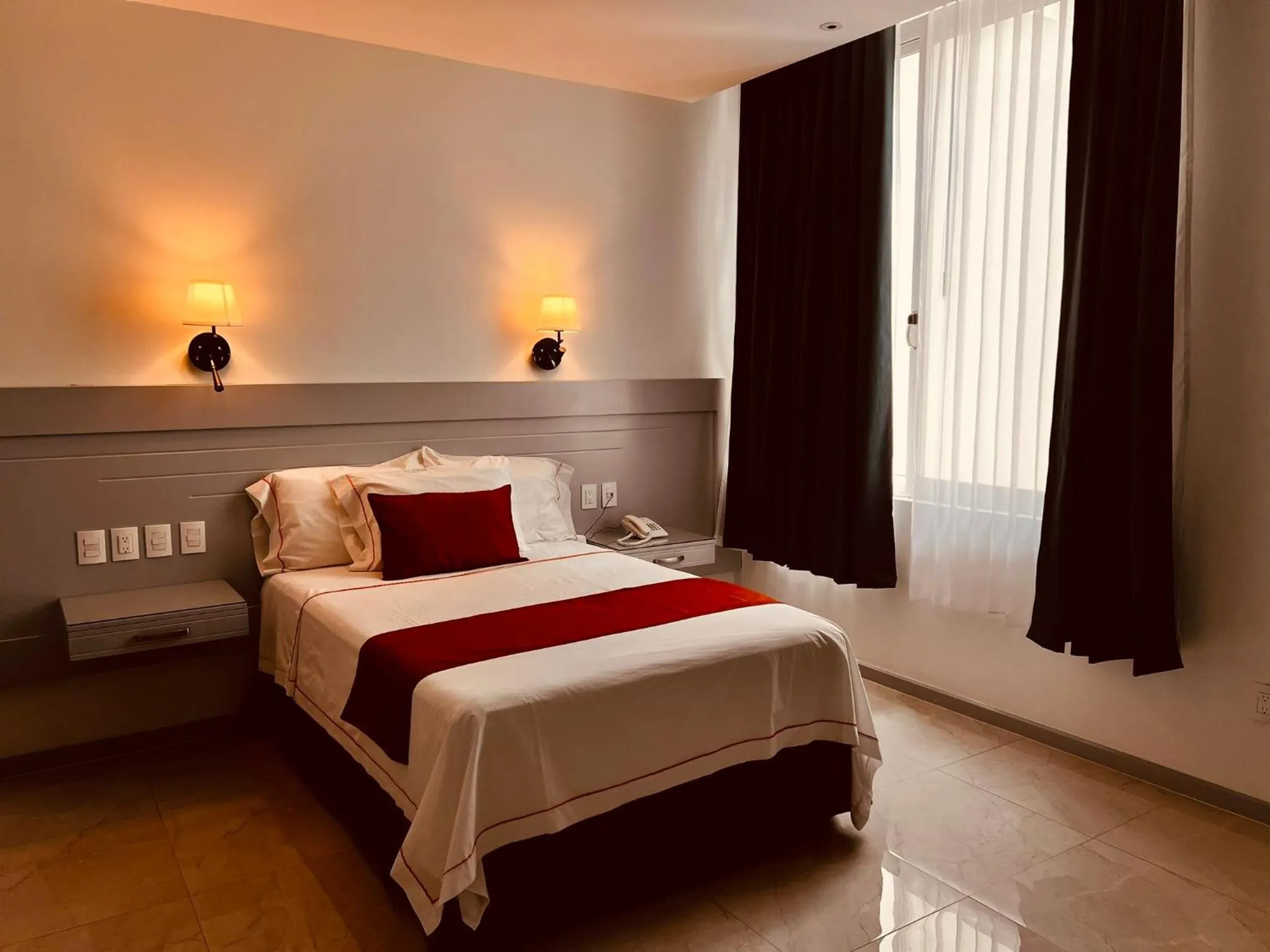 Bed in San Francisco Hotel Boutique