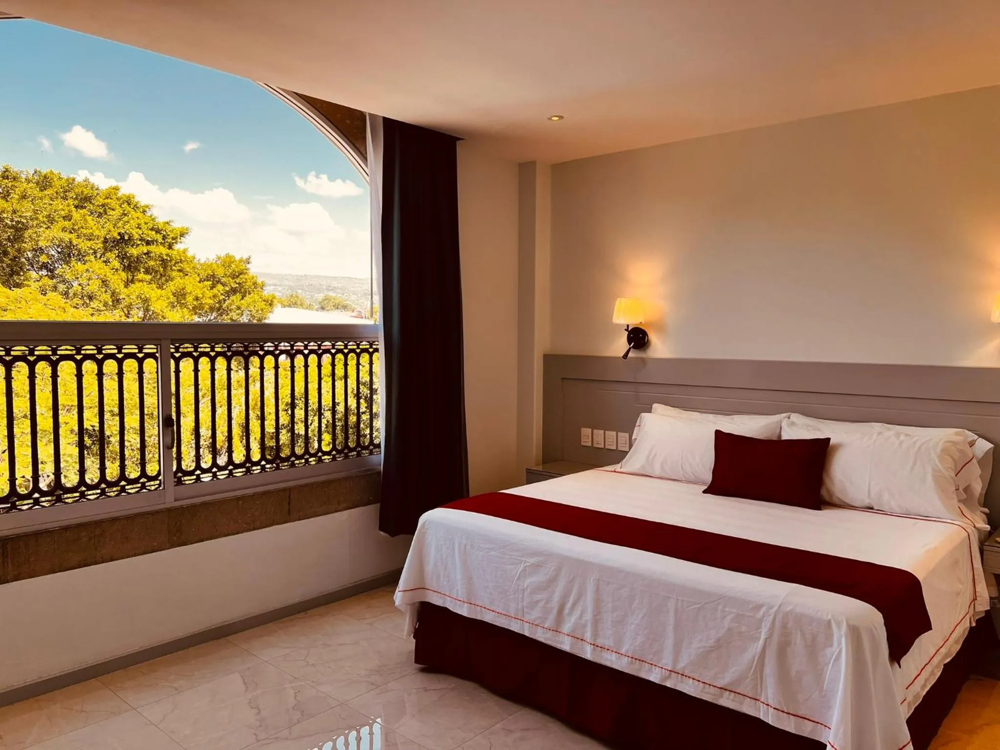 Bed in San Francisco Hotel Boutique