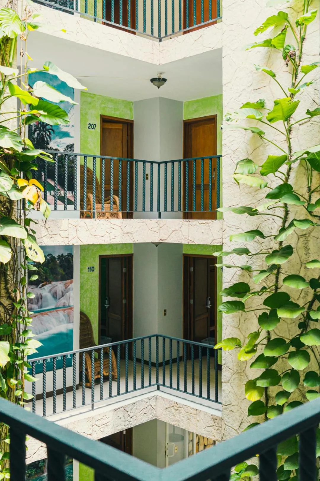 Property building in Hotel Cañada Internacional