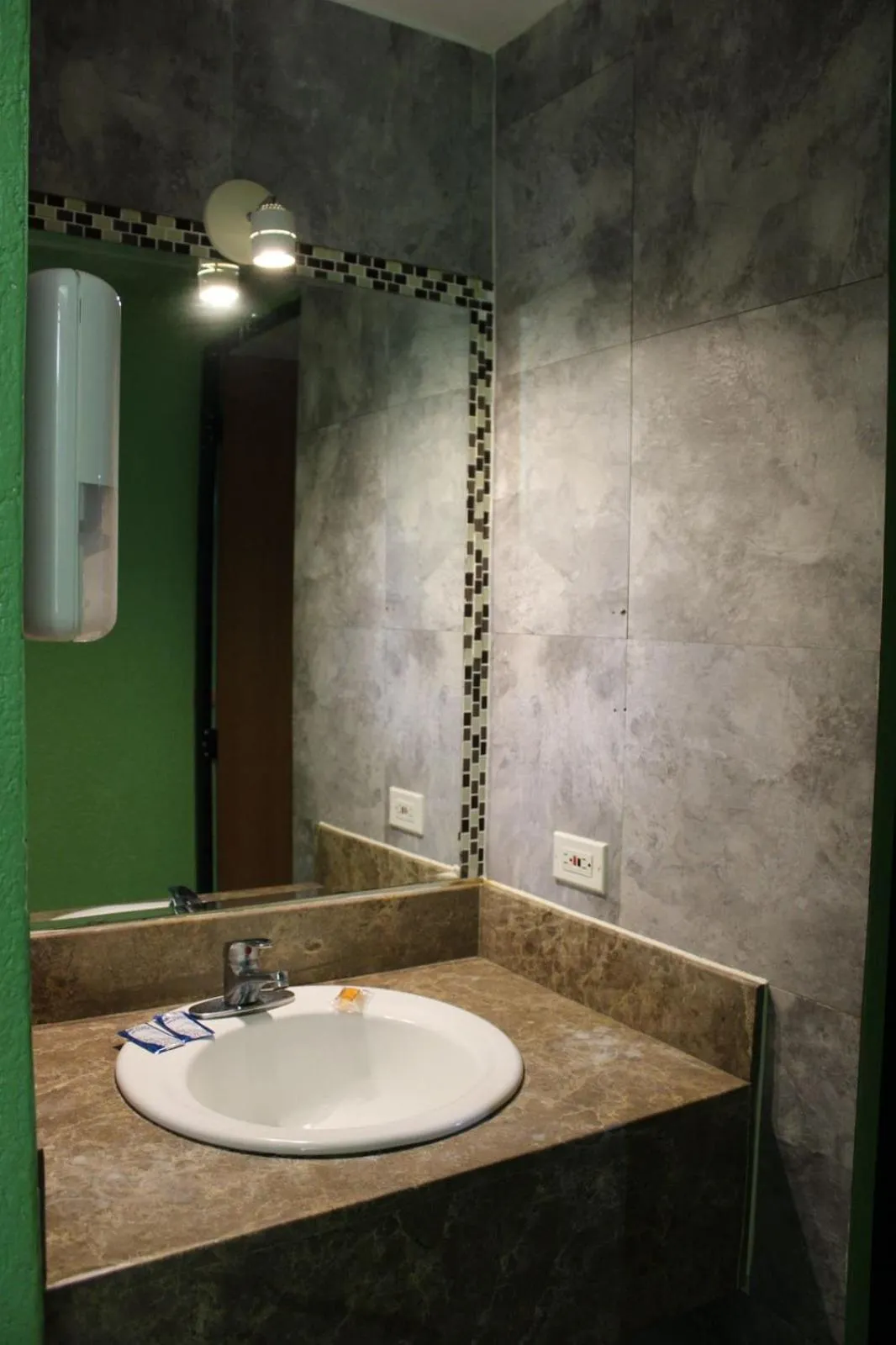 Bathroom in Hotel Cañada Internacional